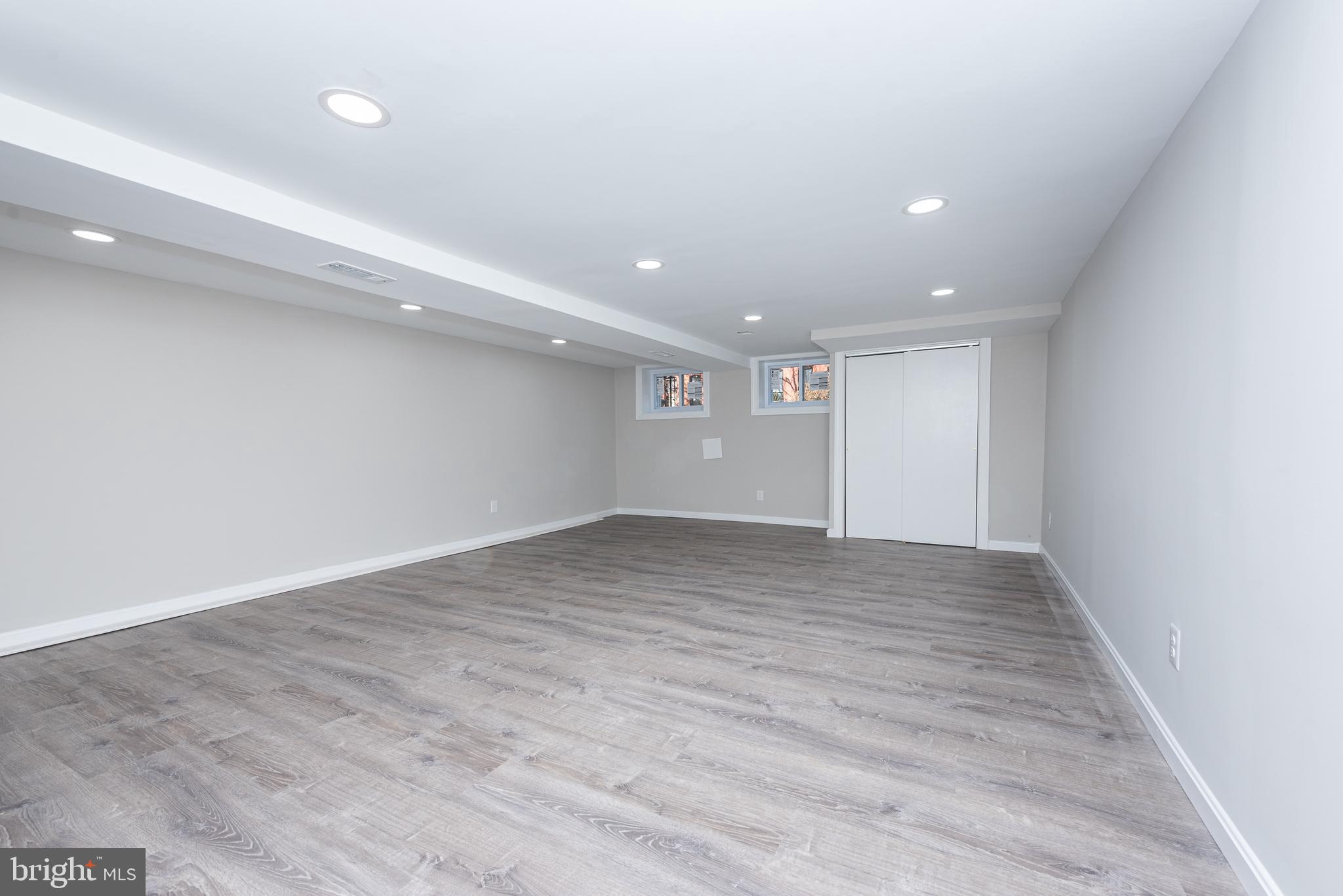 BUTCHER'S HILL - Residential