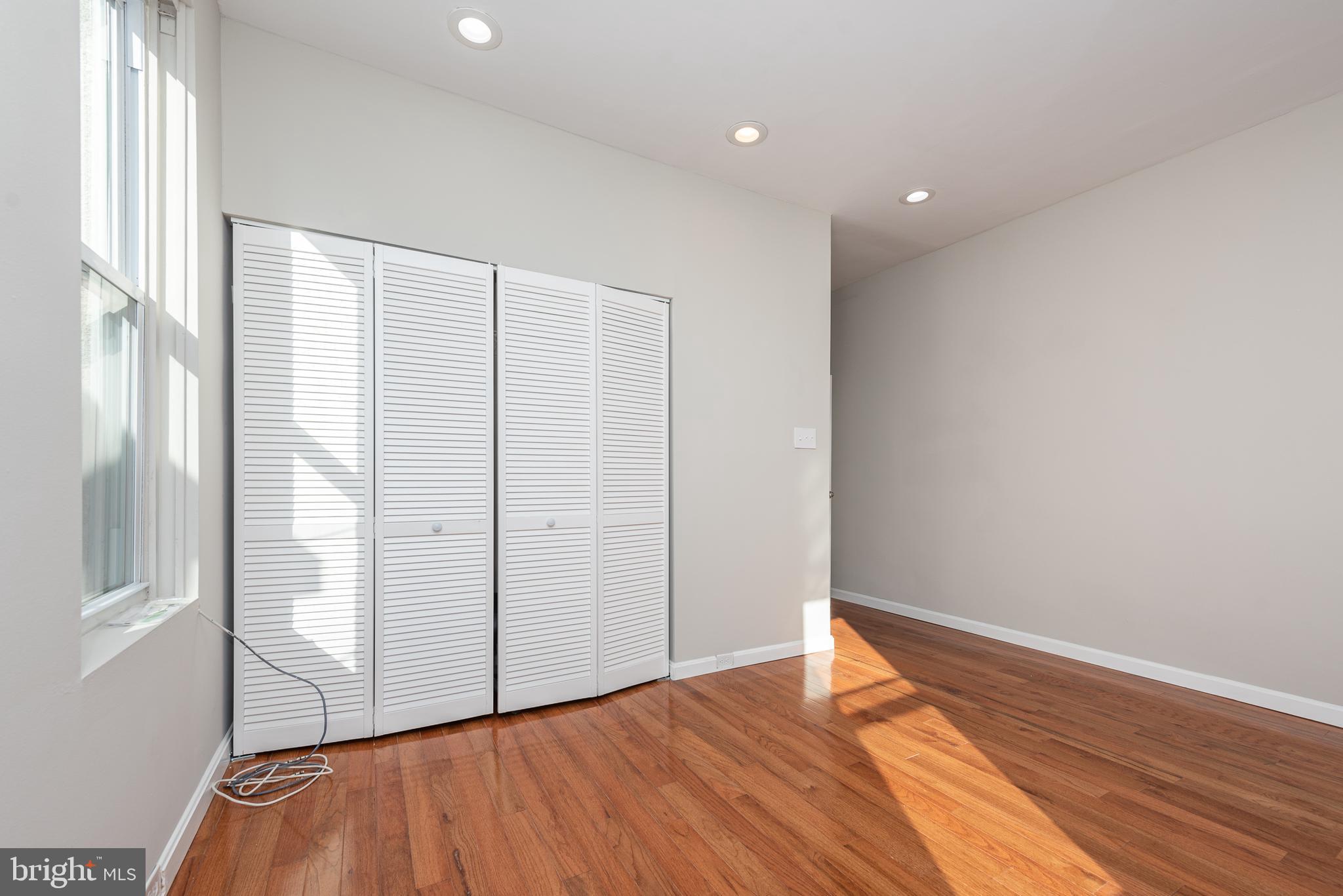 BUTCHER'S HILL - Residential