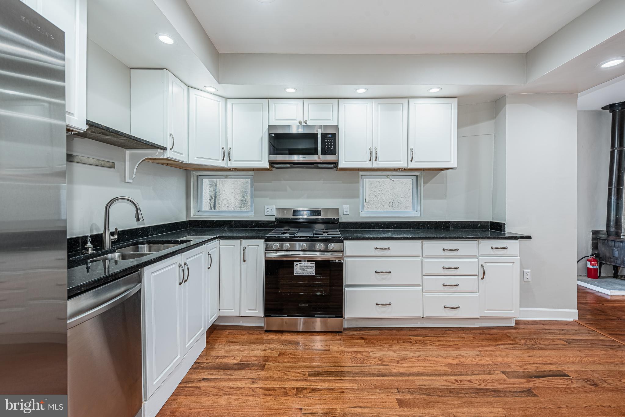 BUTCHER'S HILL - Residential