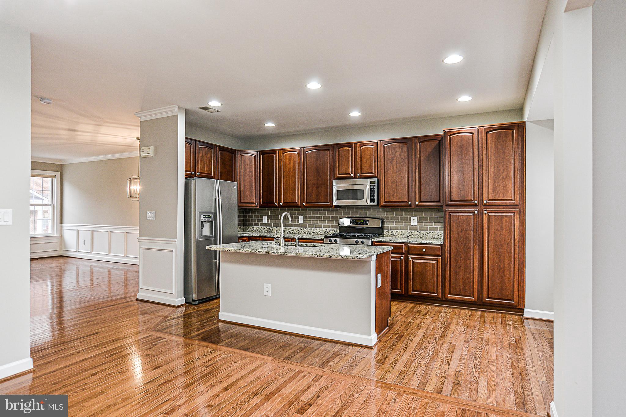 WILLOW OAKS AT FAIR LAKES - Residential Lease