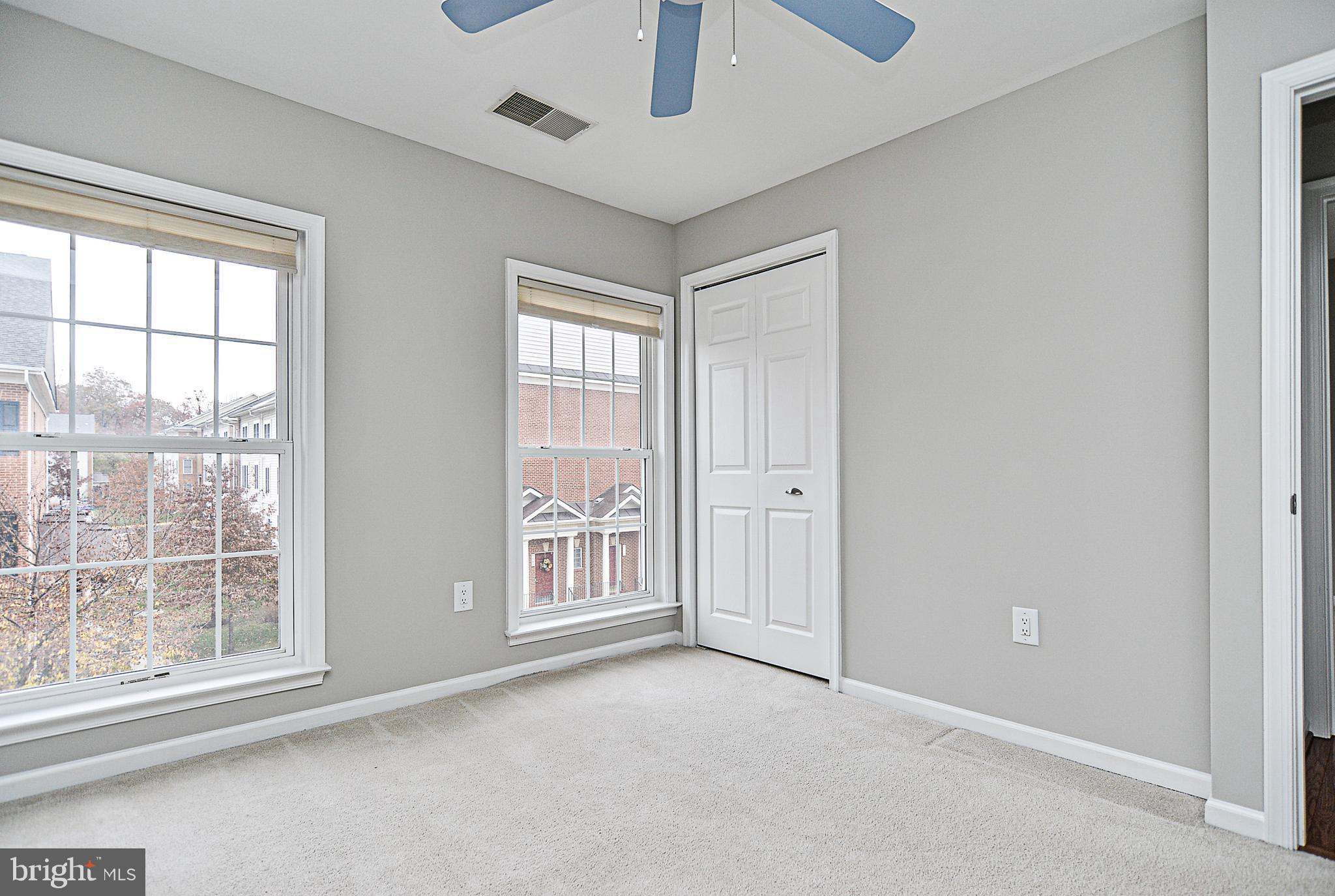 WILLOW OAKS AT FAIR LAKES - Residential Lease