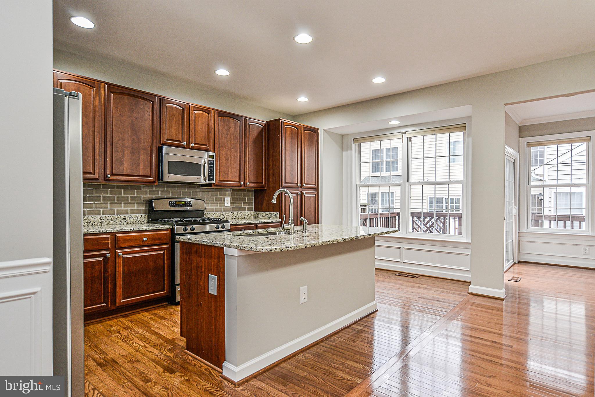 WILLOW OAKS AT FAIR LAKES - Residential Lease