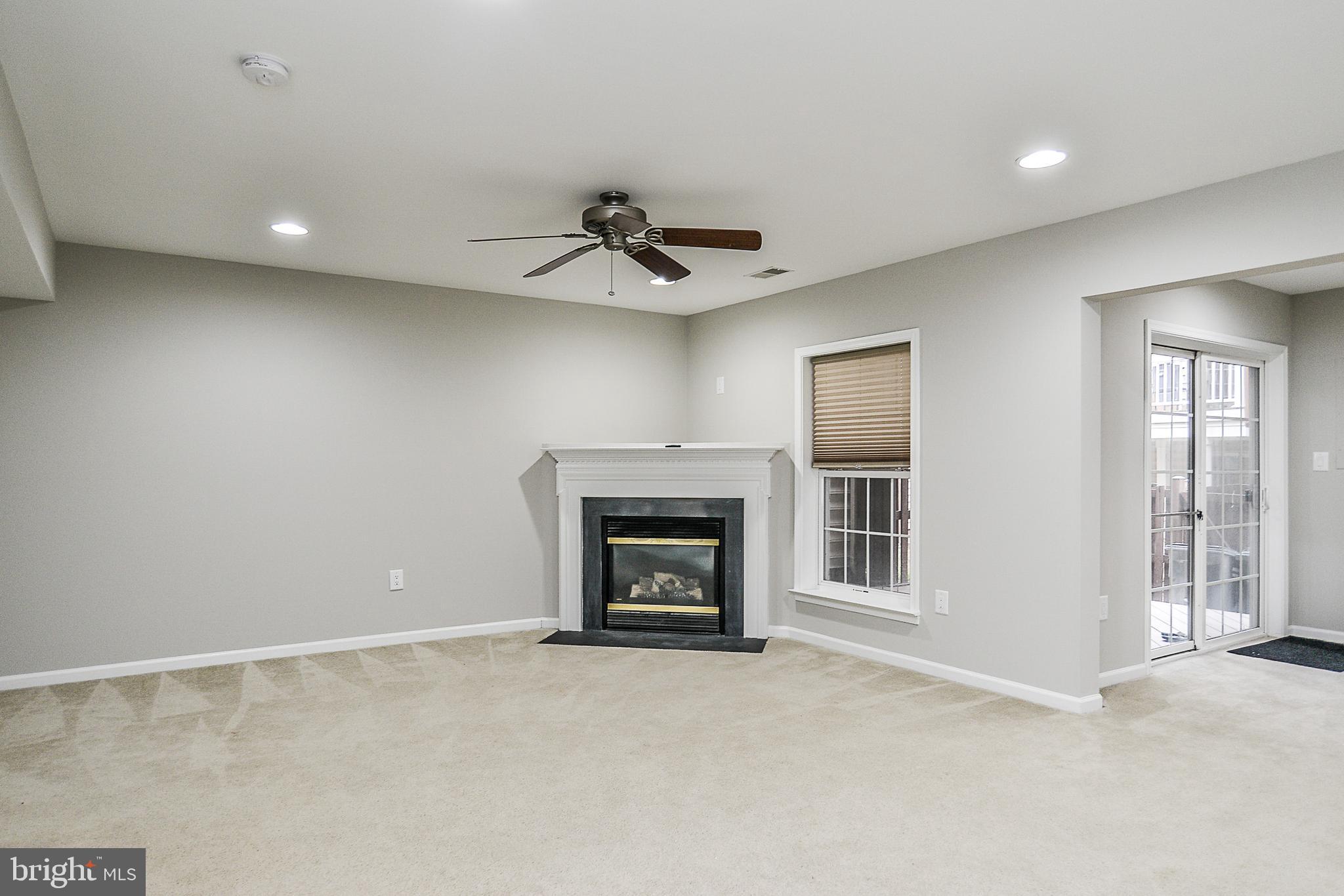 WILLOW OAKS AT FAIR LAKES - Residential Lease