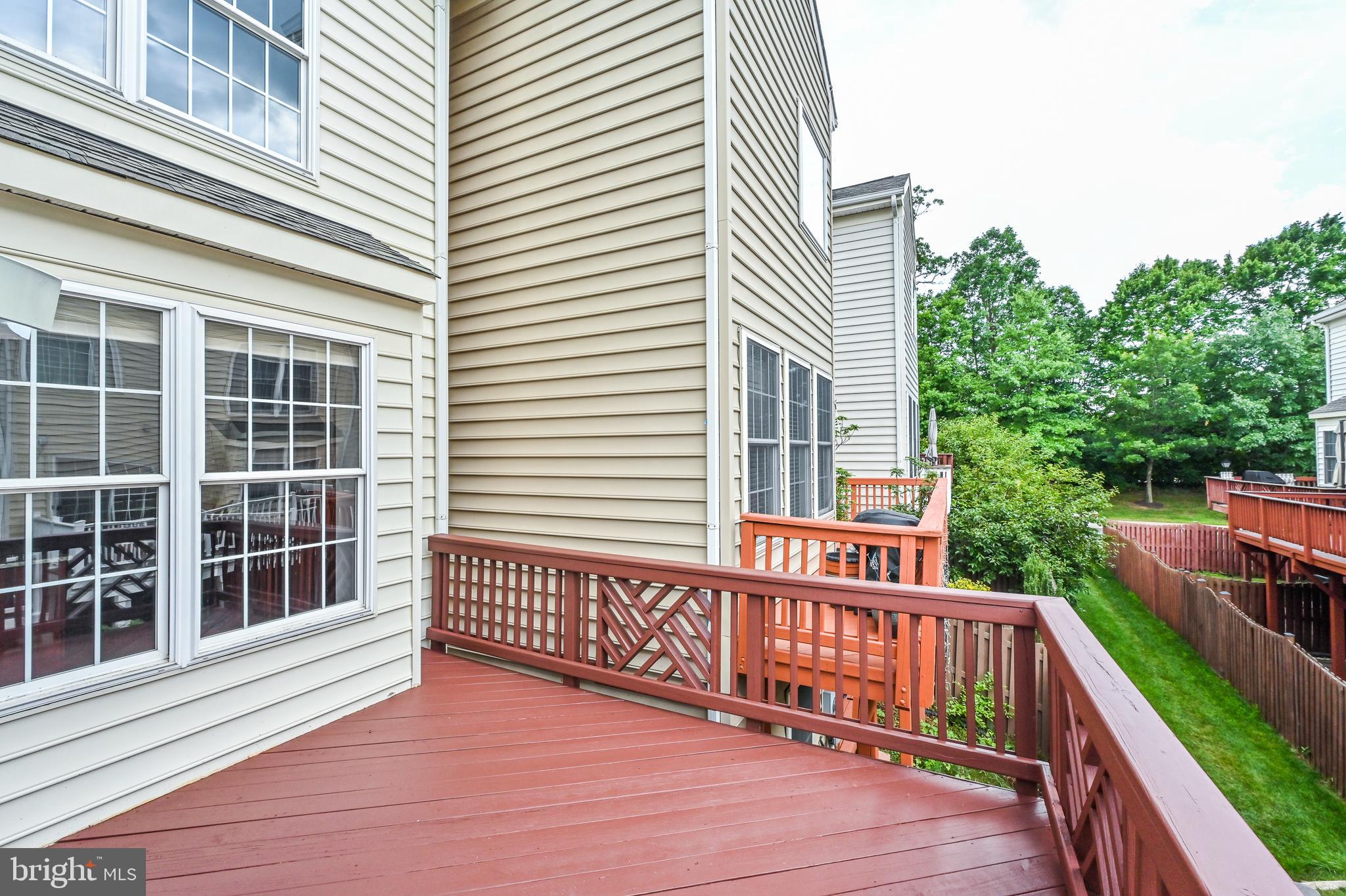 WILLOW OAKS AT FAIR LAKES - Residential Lease