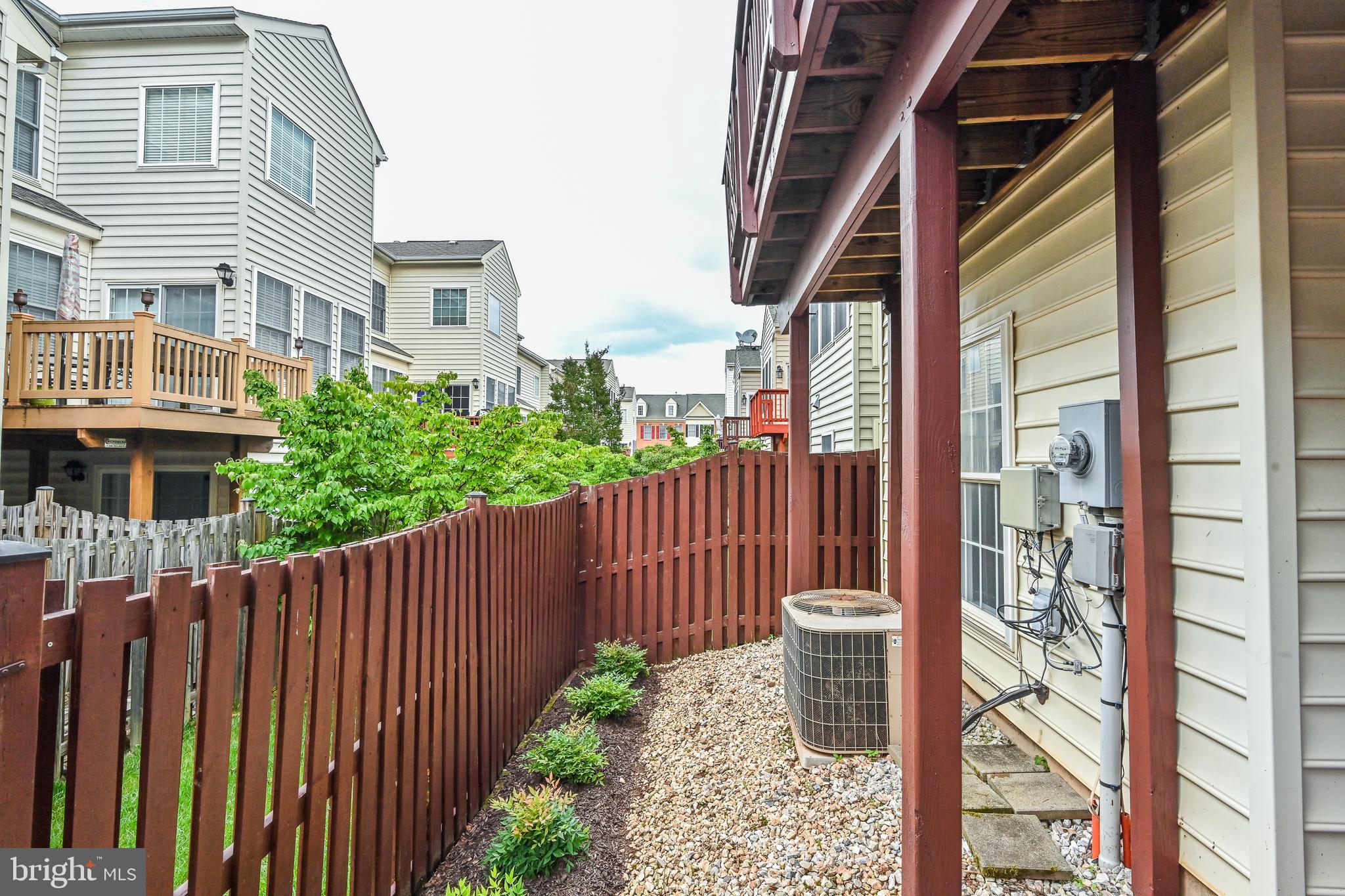 WILLOW OAKS AT FAIR LAKES - Residential Lease