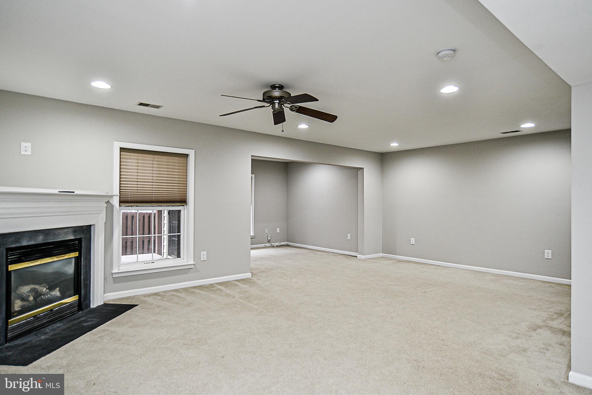 WILLOW OAKS AT FAIR LAKES - Residential Lease