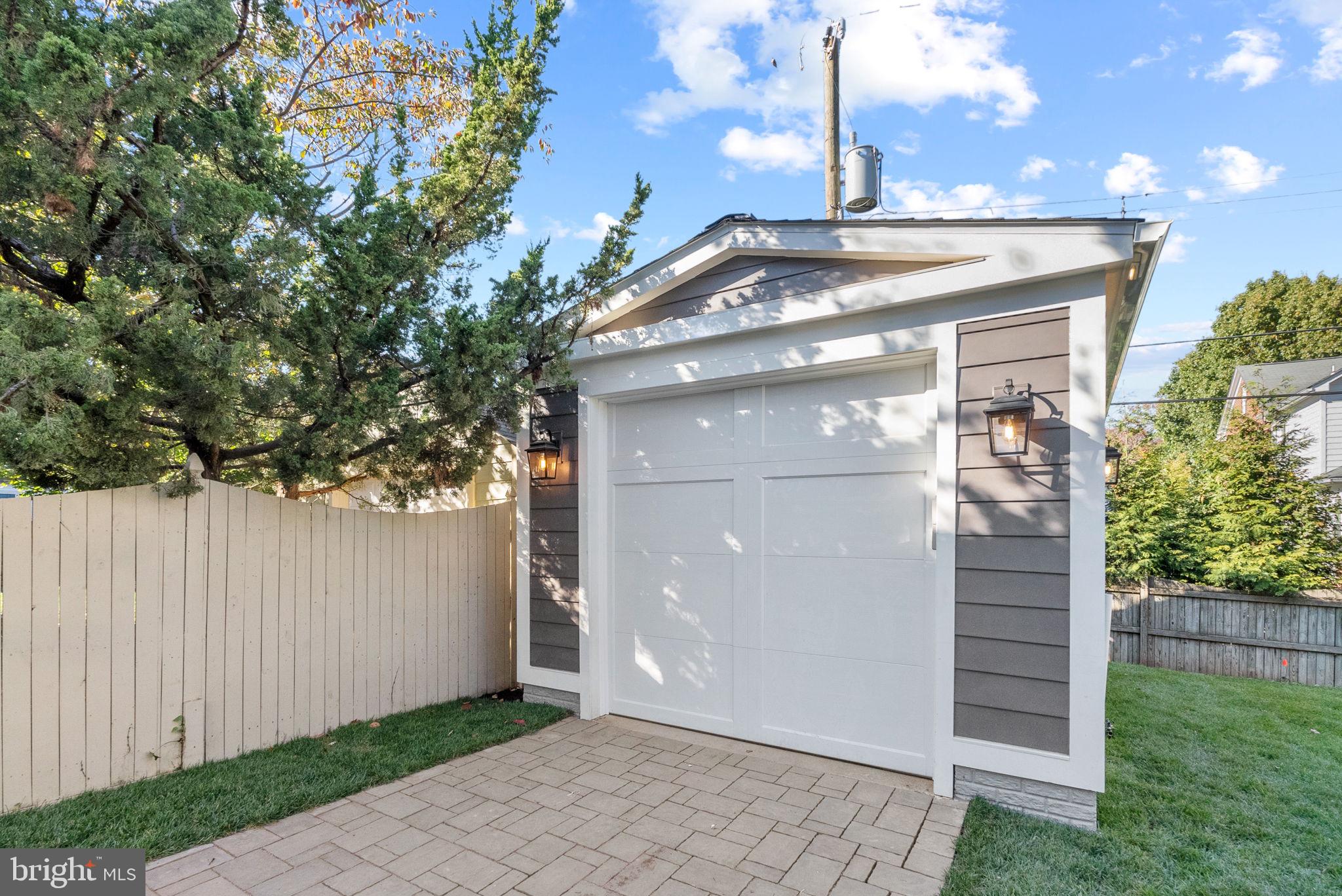 ROSEMONT - Residential