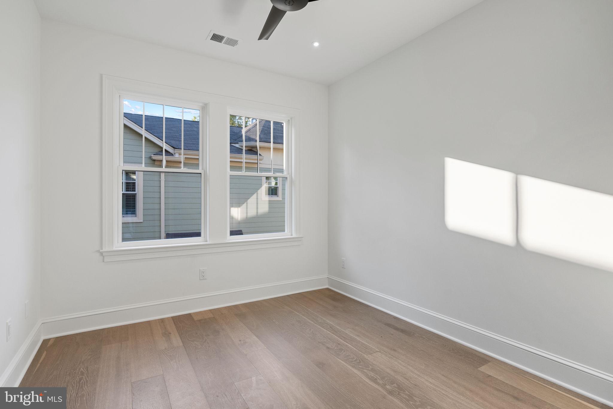 ROSEMONT - Residential