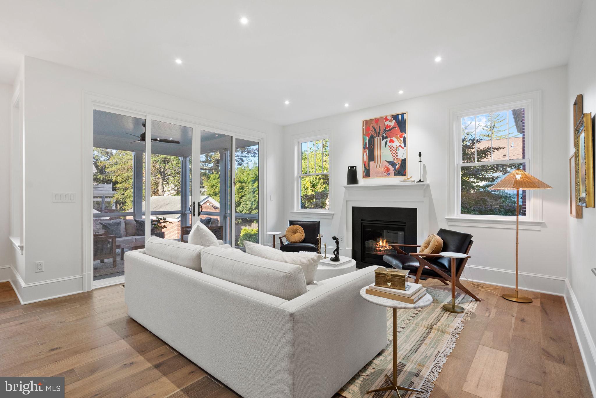 ROSEMONT - Residential