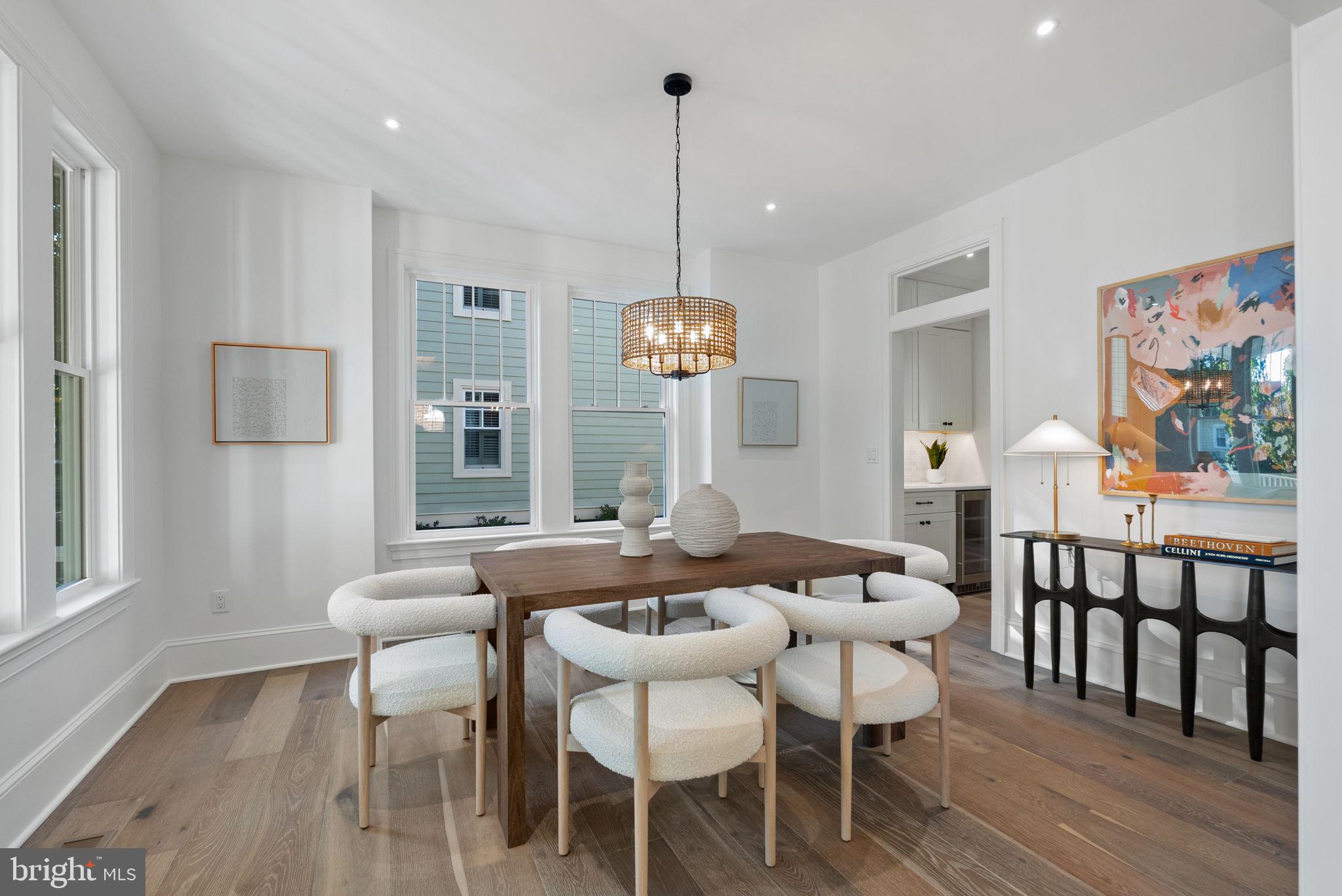 ROSEMONT - Residential