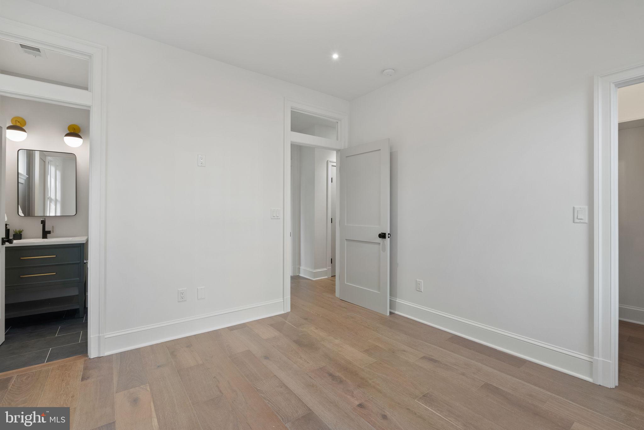 ROSEMONT - Residential