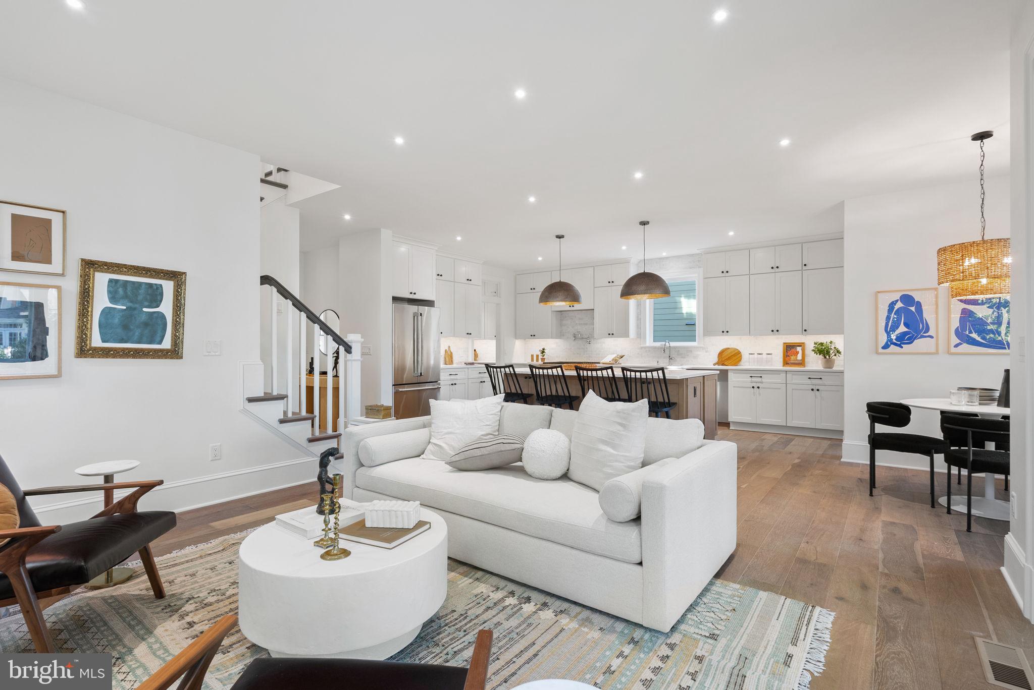 ROSEMONT - Residential