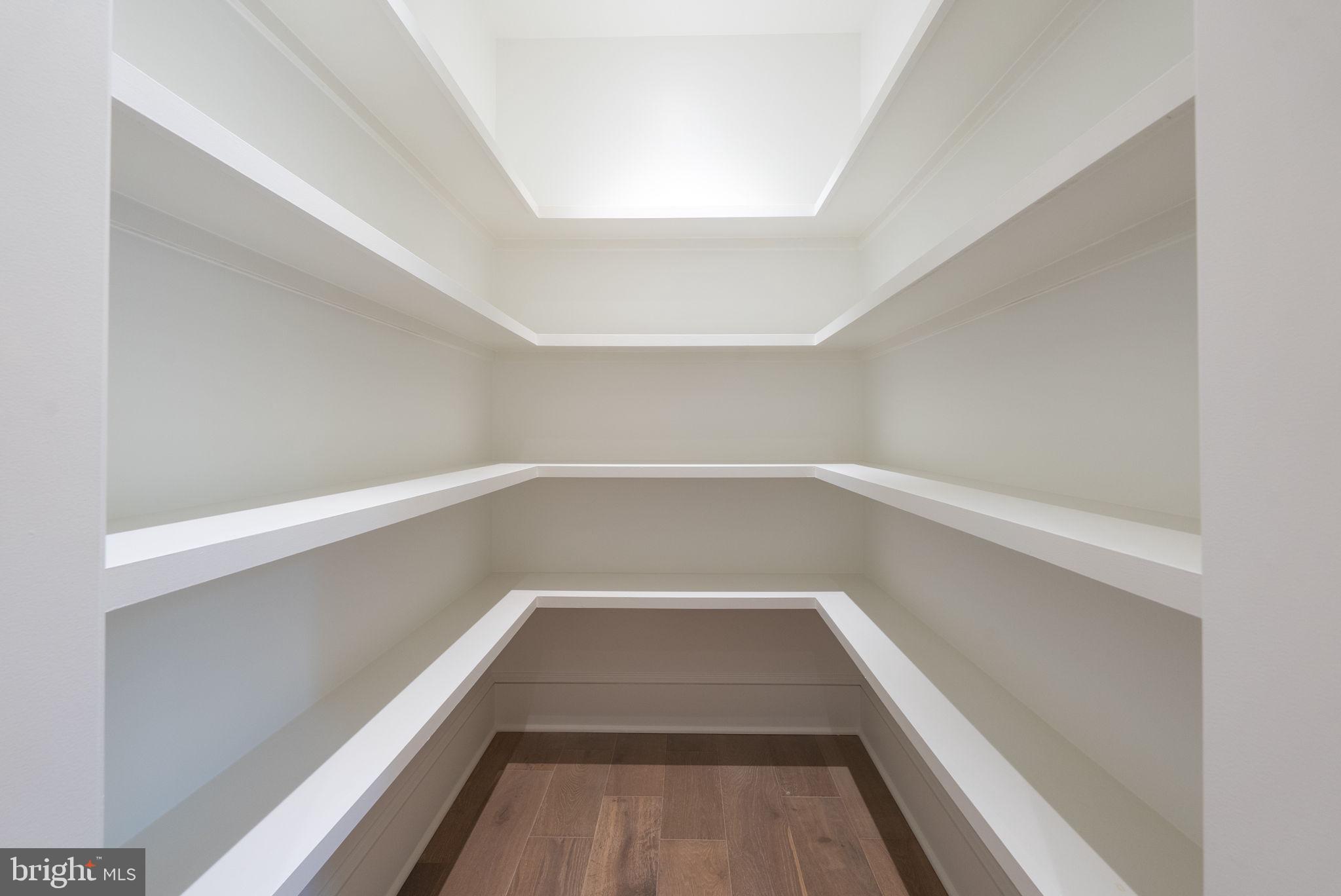 ROSEMONT - Residential