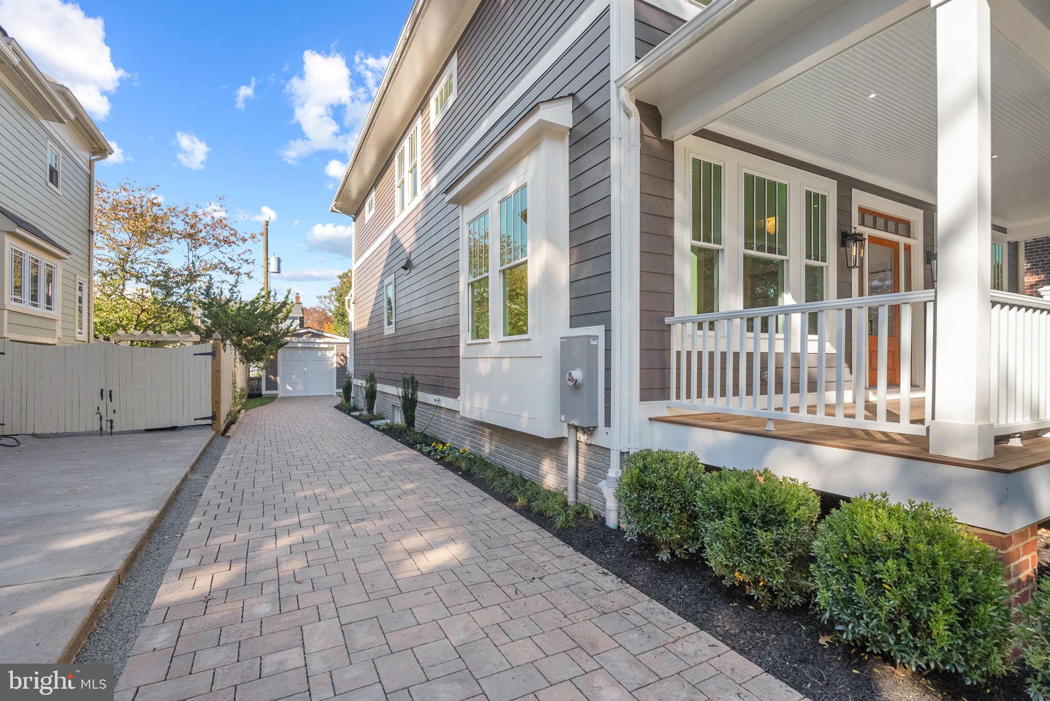 ROSEMONT - Residential