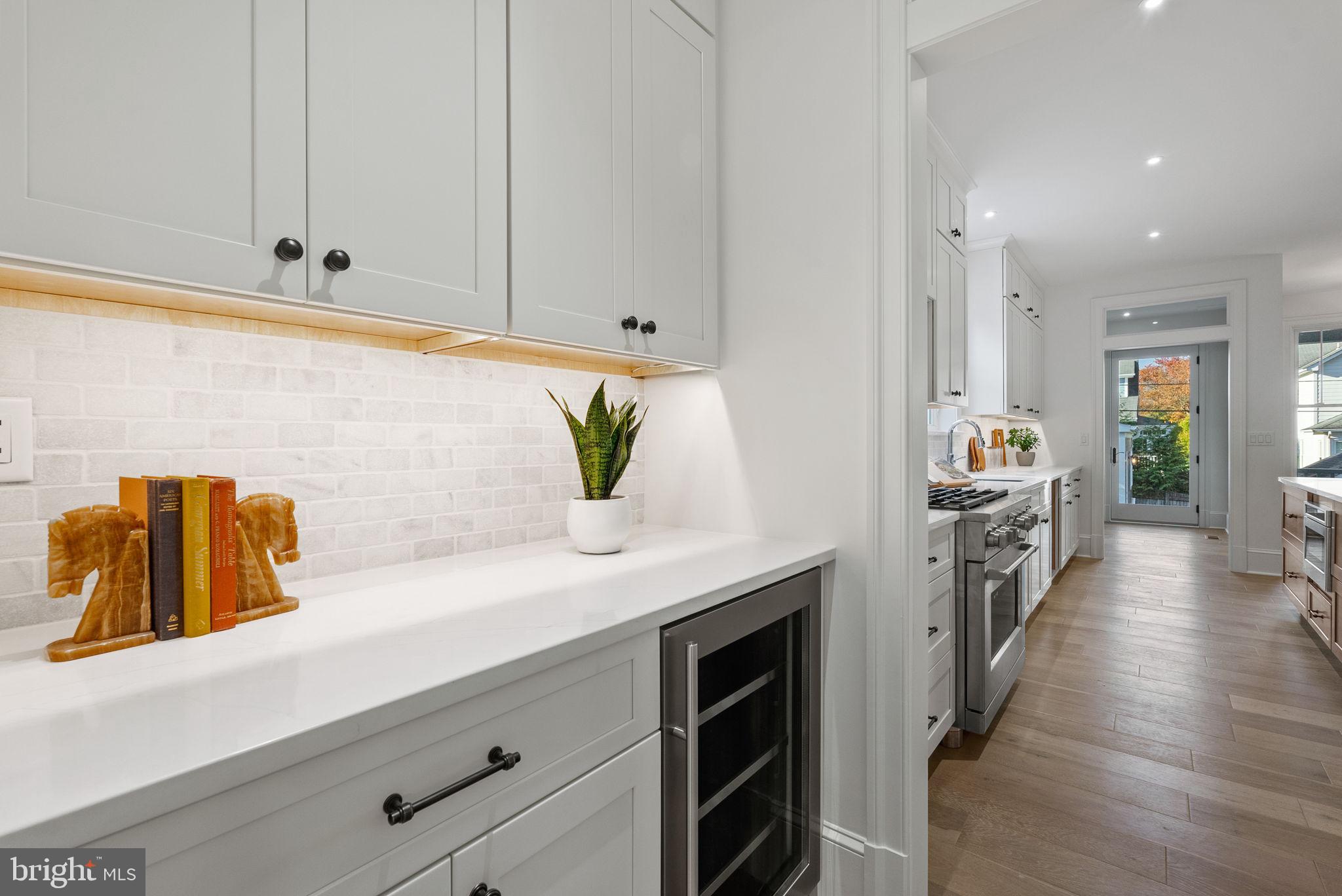 ROSEMONT - Residential