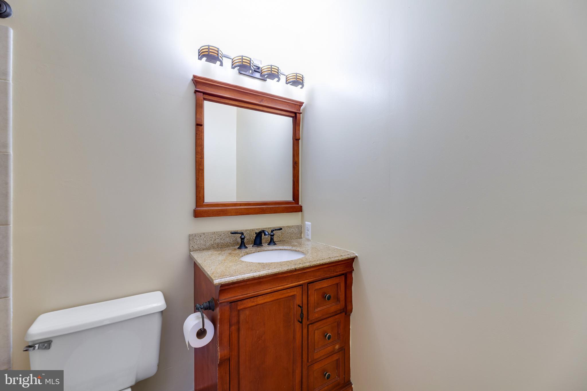 ESSEX HOUSE - Residential