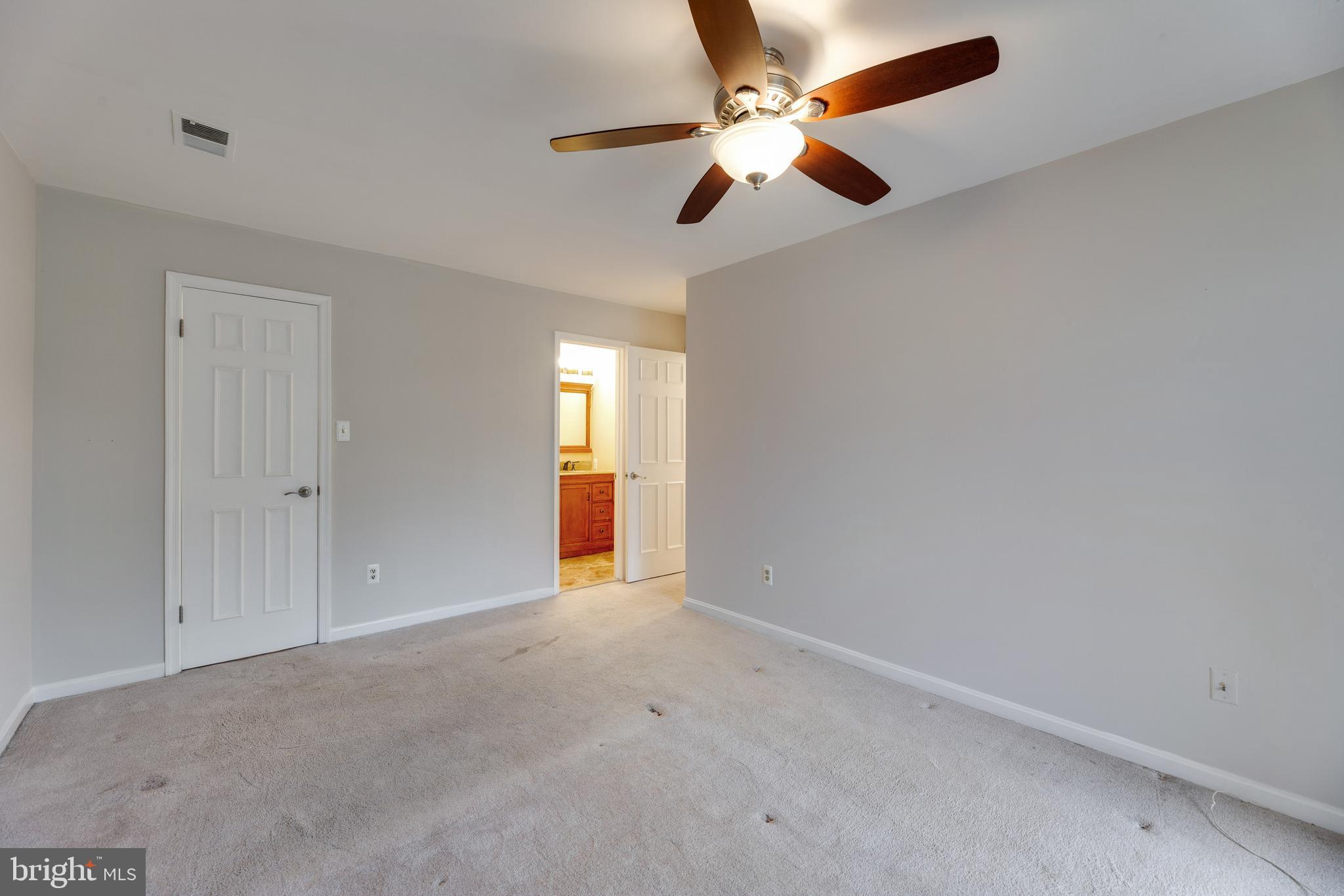 ESSEX HOUSE - Residential