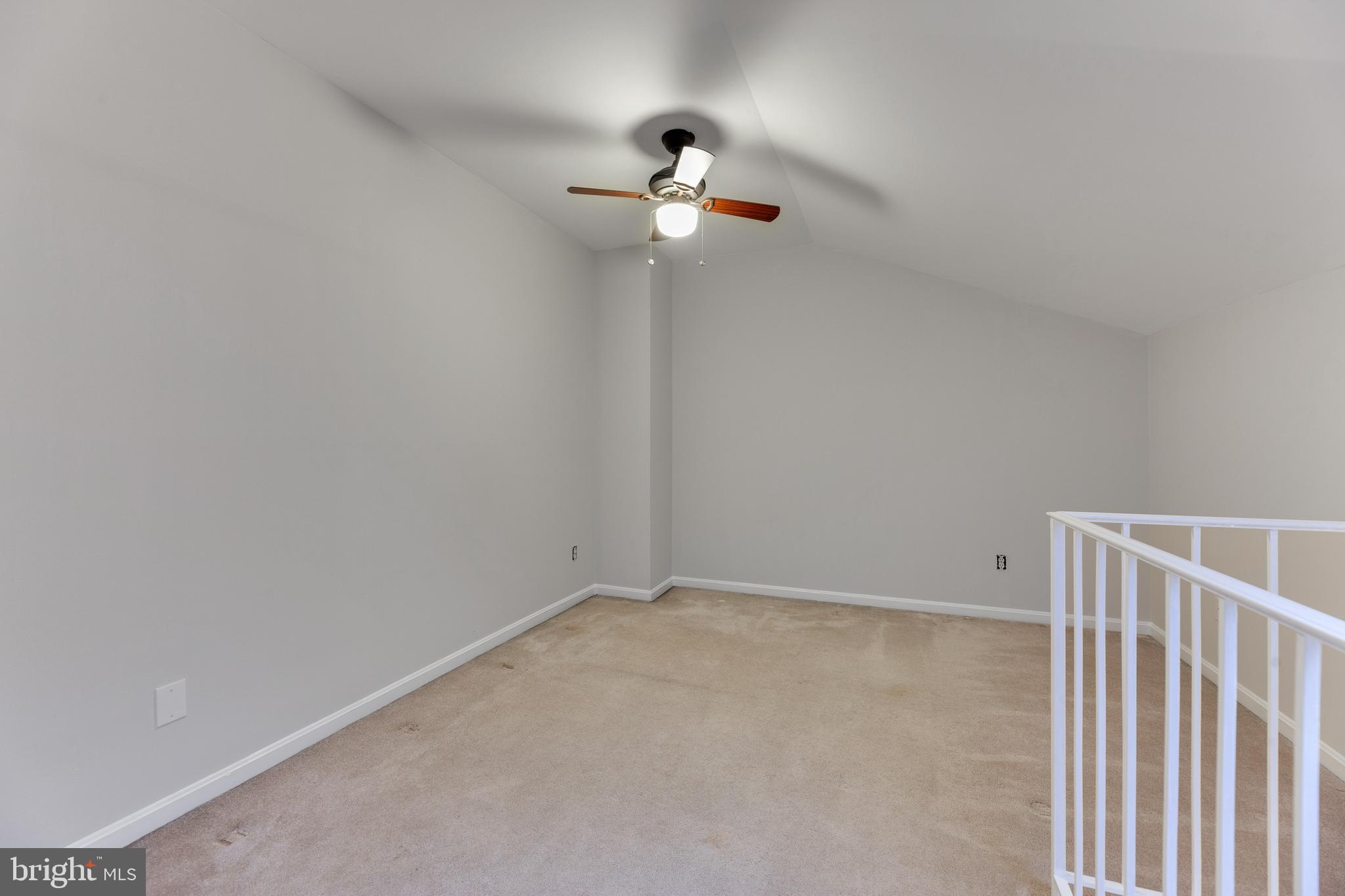 ESSEX HOUSE - Residential