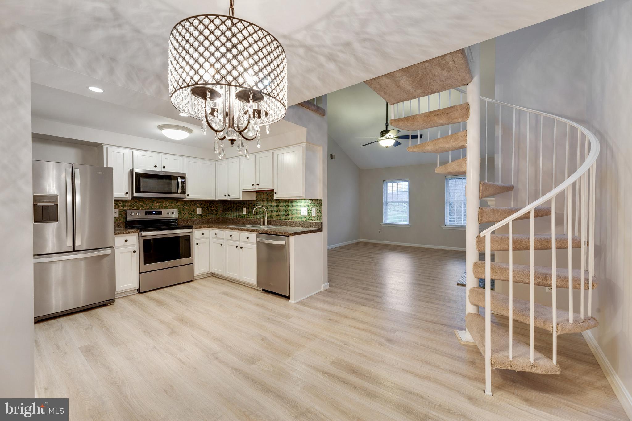 ESSEX HOUSE - Residential