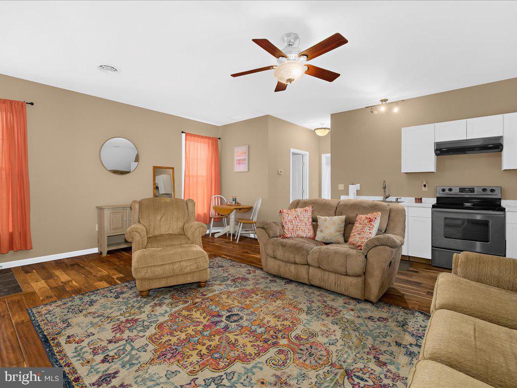 BRIDLE RIDGE - Residential