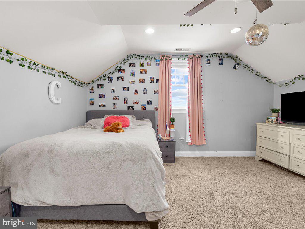 BRIDLE RIDGE - Residential