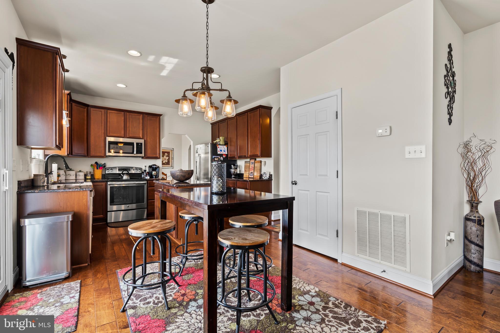 ELMWOOD FARM - Residential