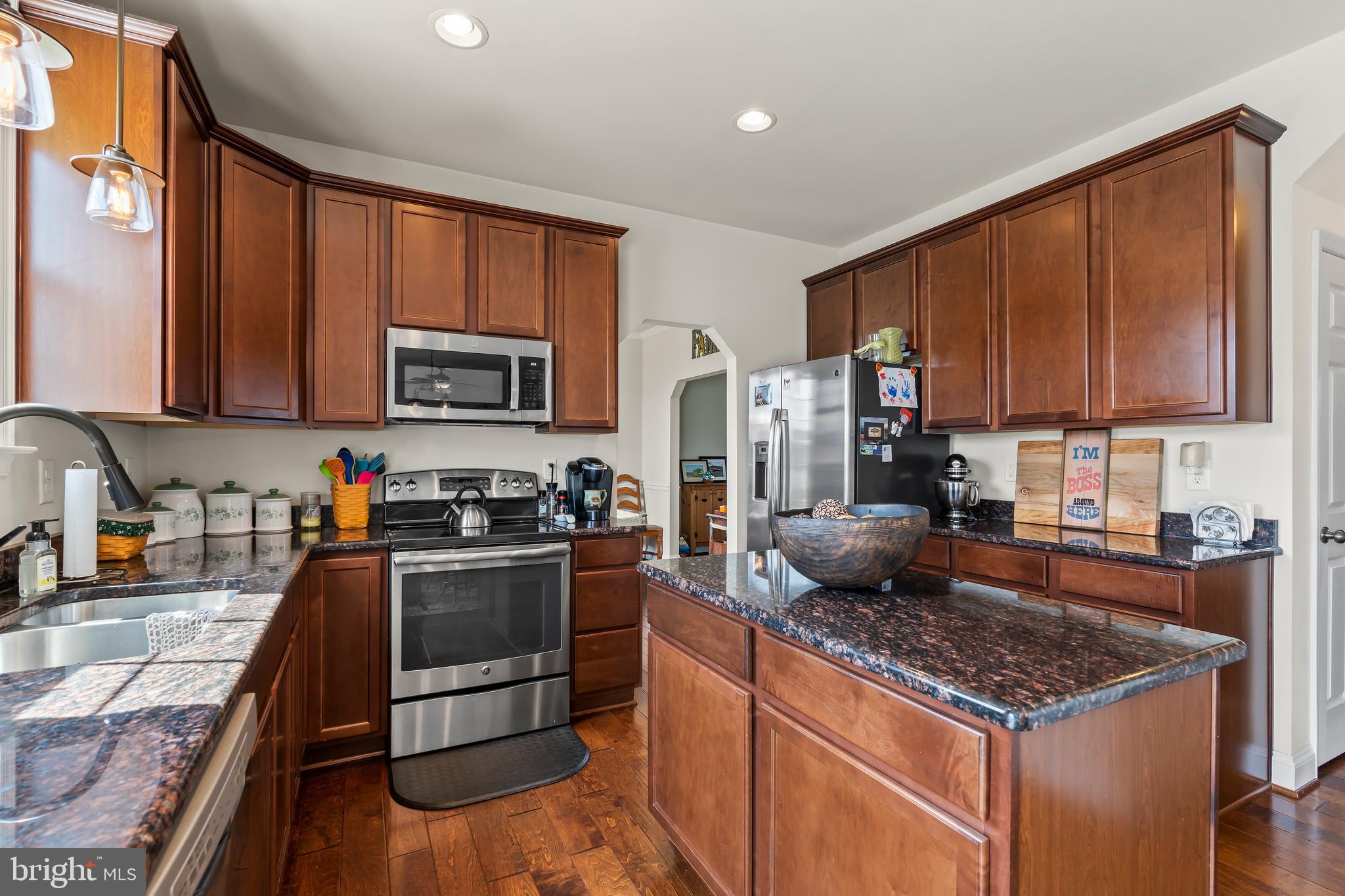 ELMWOOD FARM - Residential