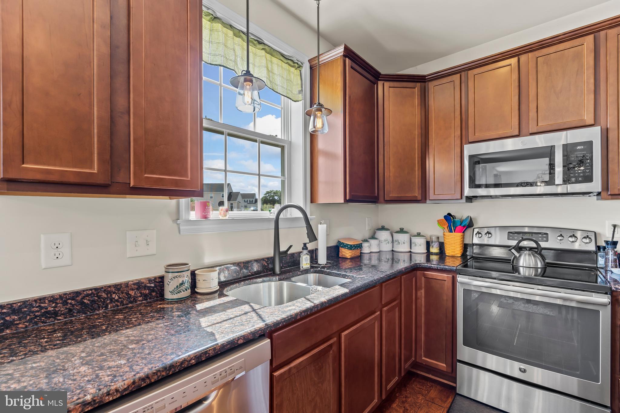 ELMWOOD FARM - Residential