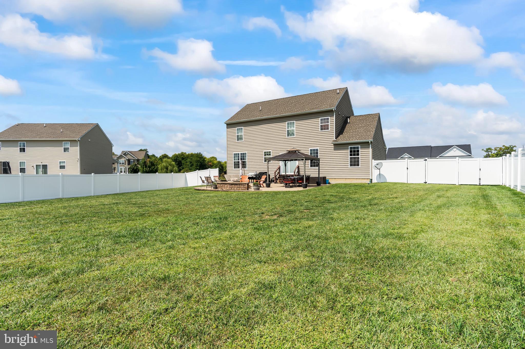 ELMWOOD FARM - Residential