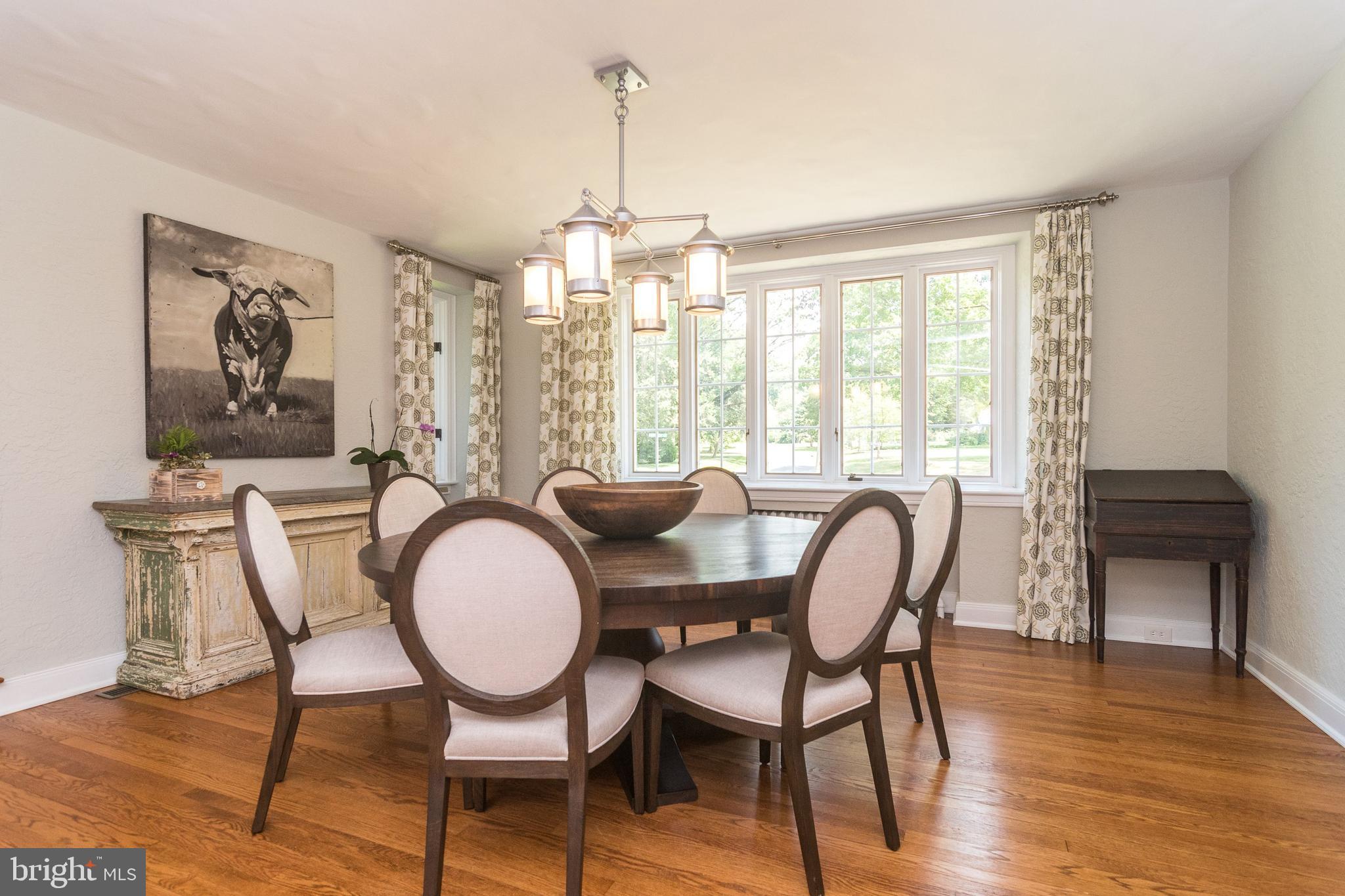 DELAVUE MANOR - Residential