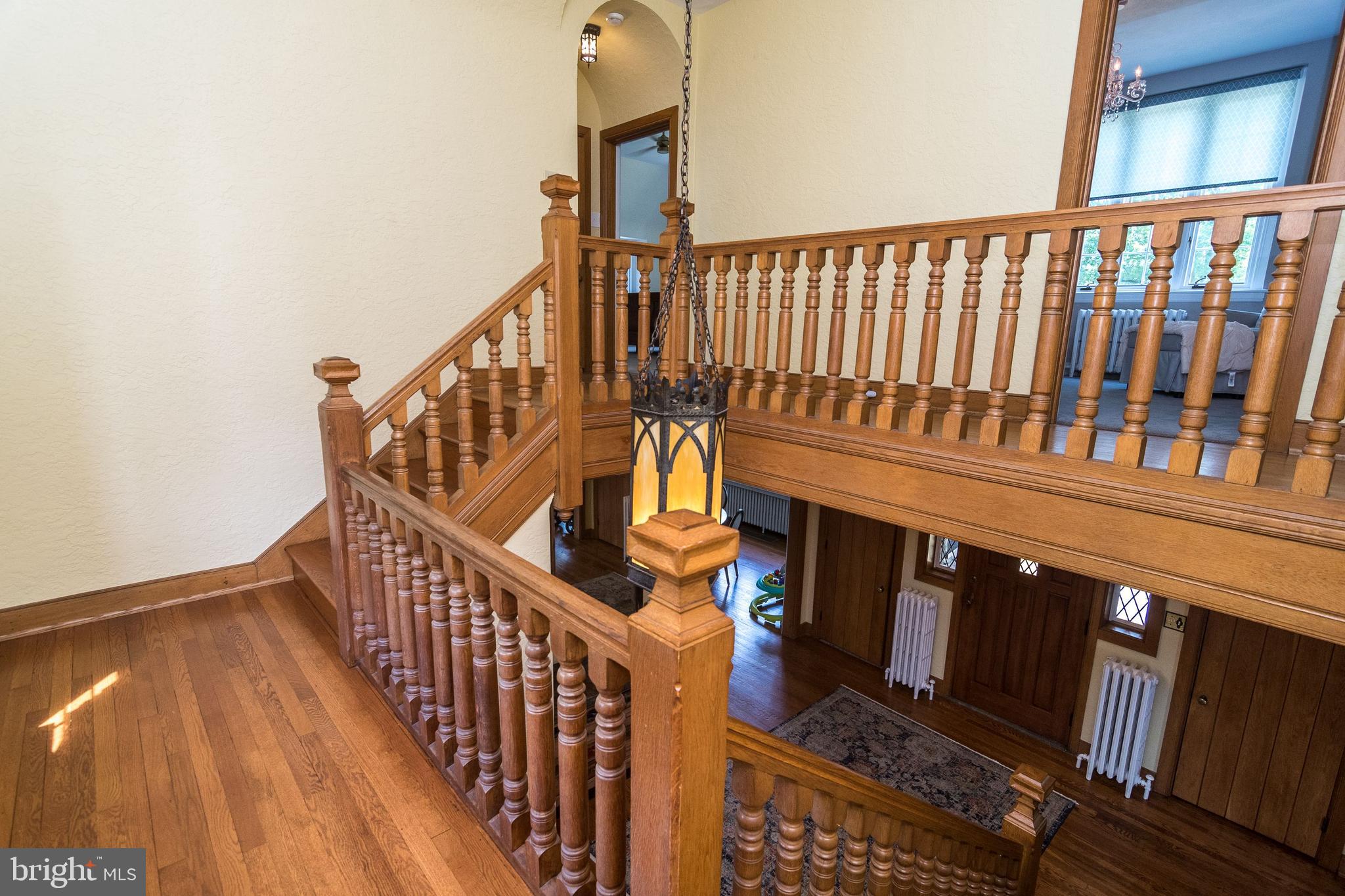 DELAVUE MANOR - Residential