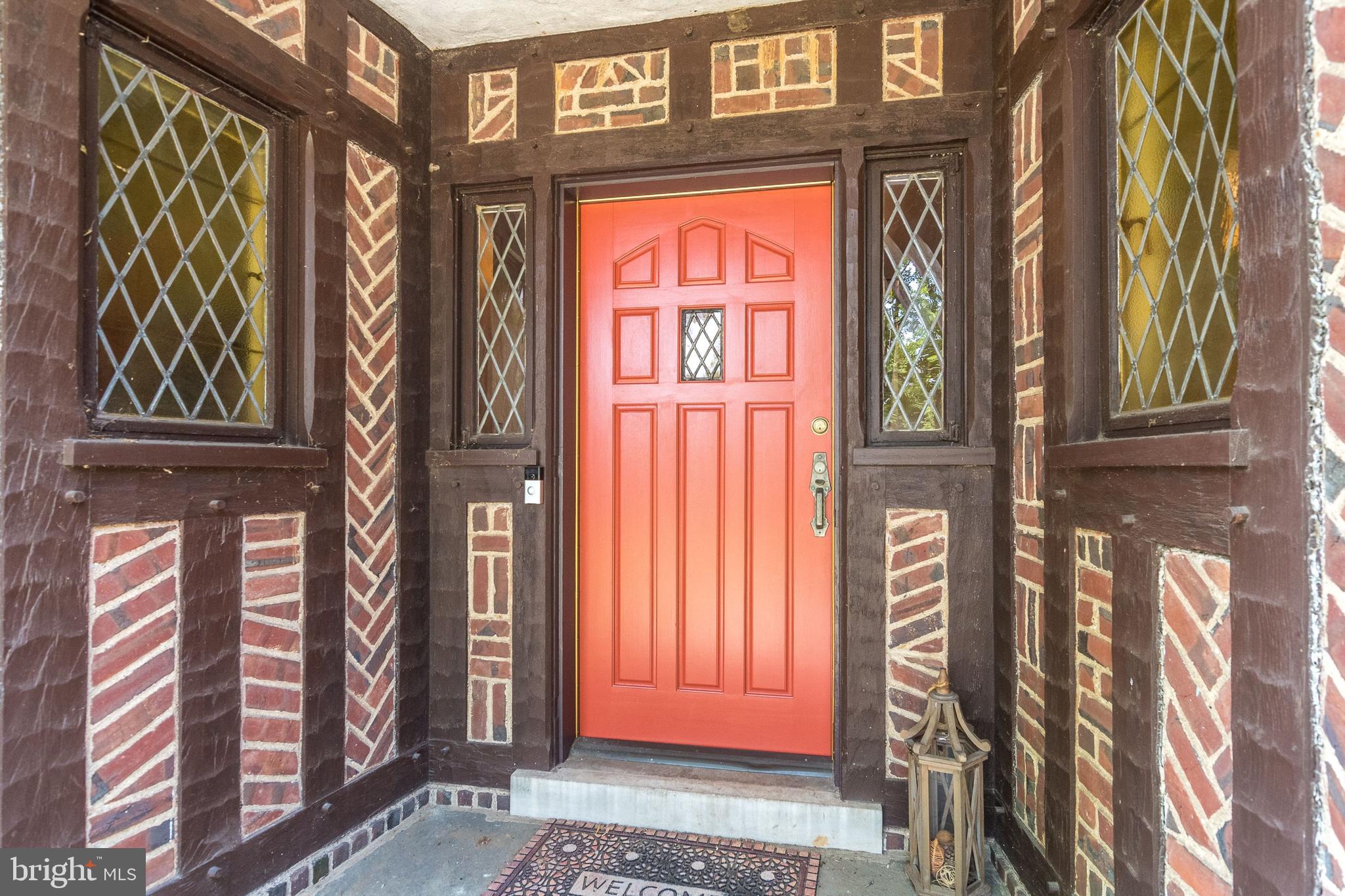 DELAVUE MANOR - Residential