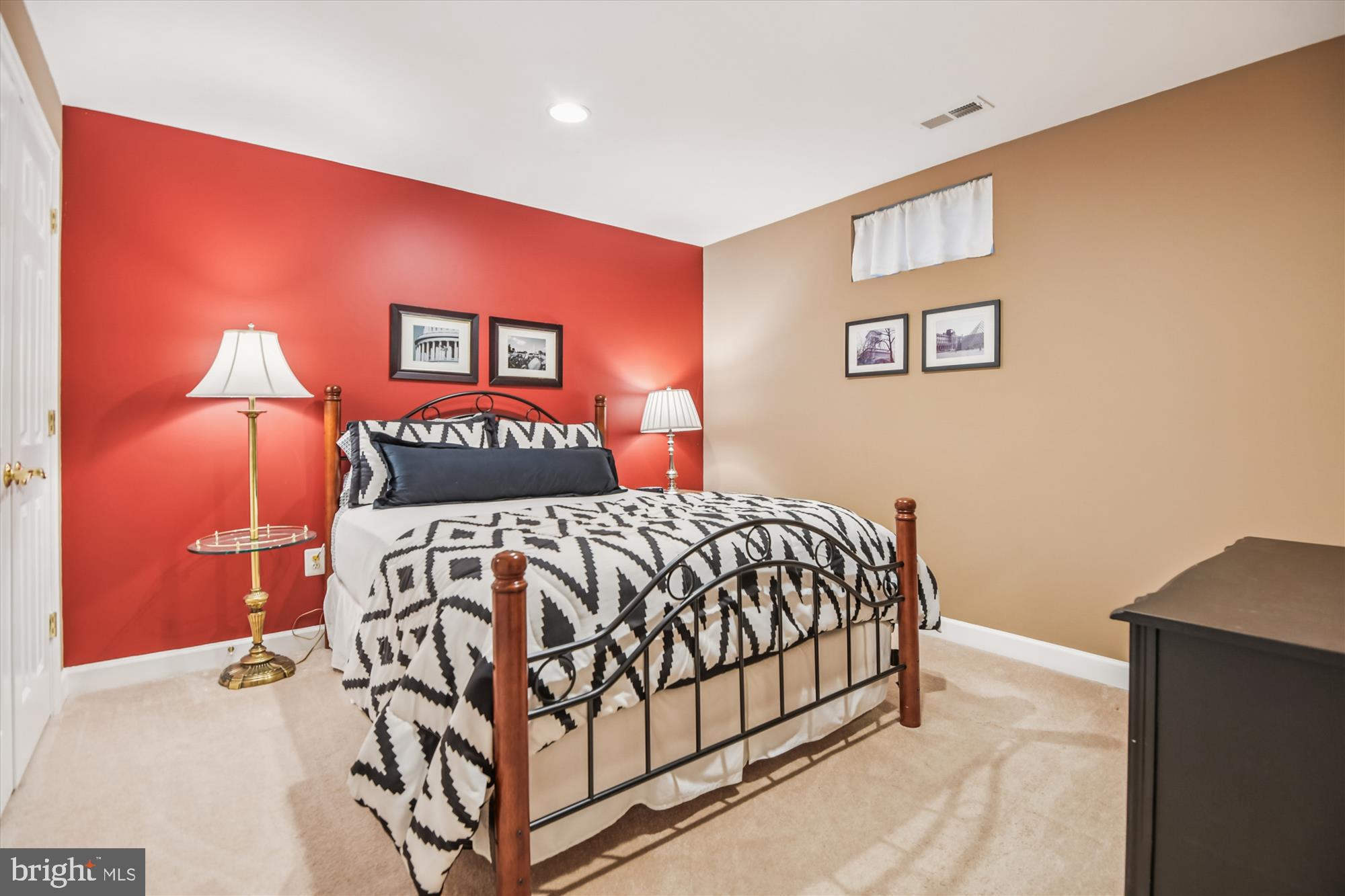 CHAPEL GROVE - Residential