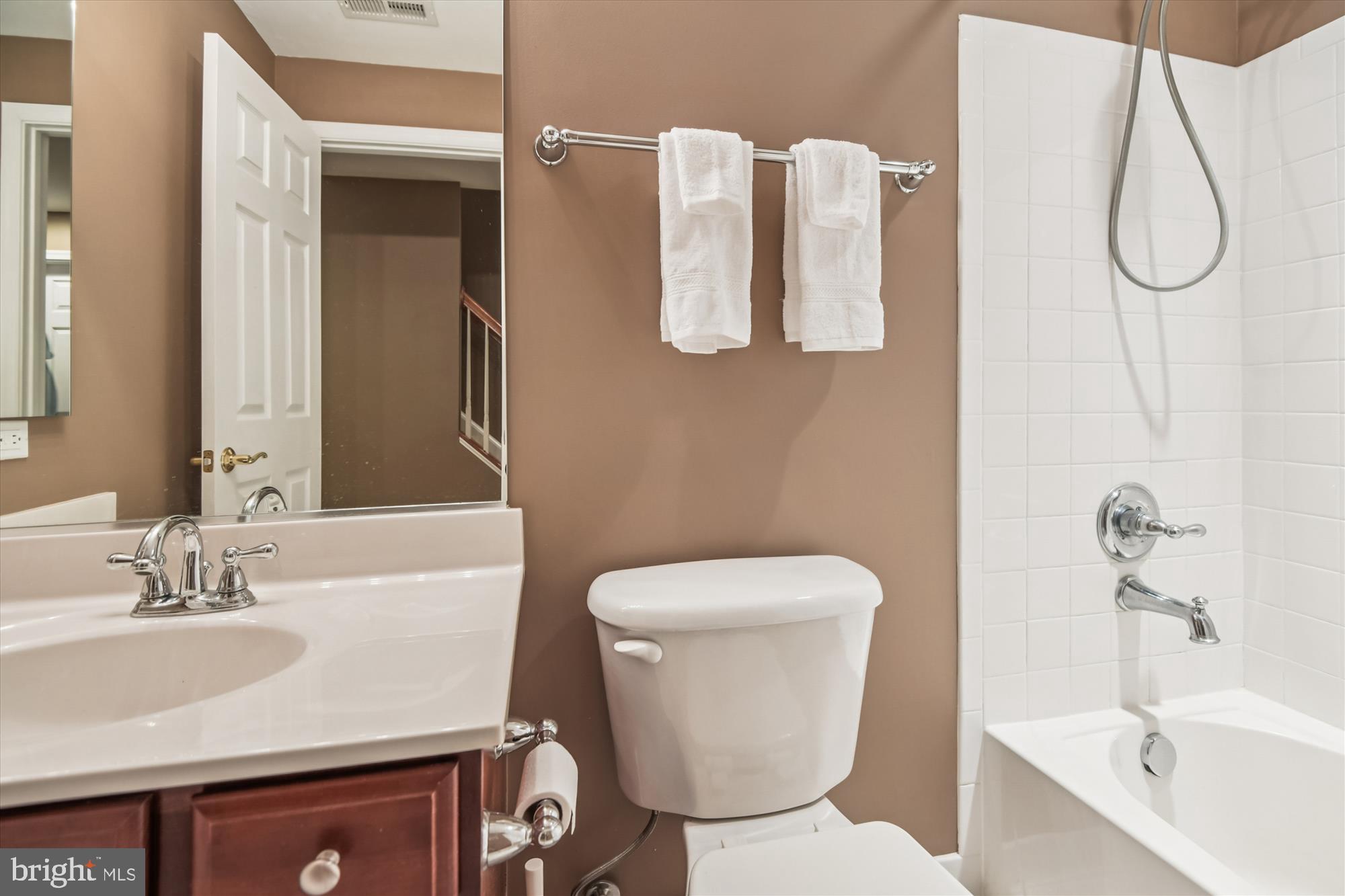 CHAPEL GROVE - Residential