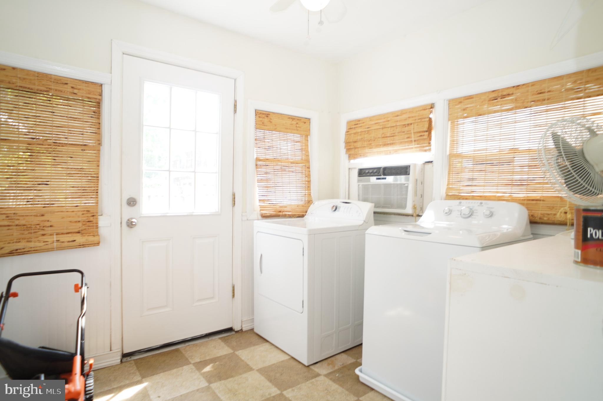 GLEBEWOOD - Residential Lease