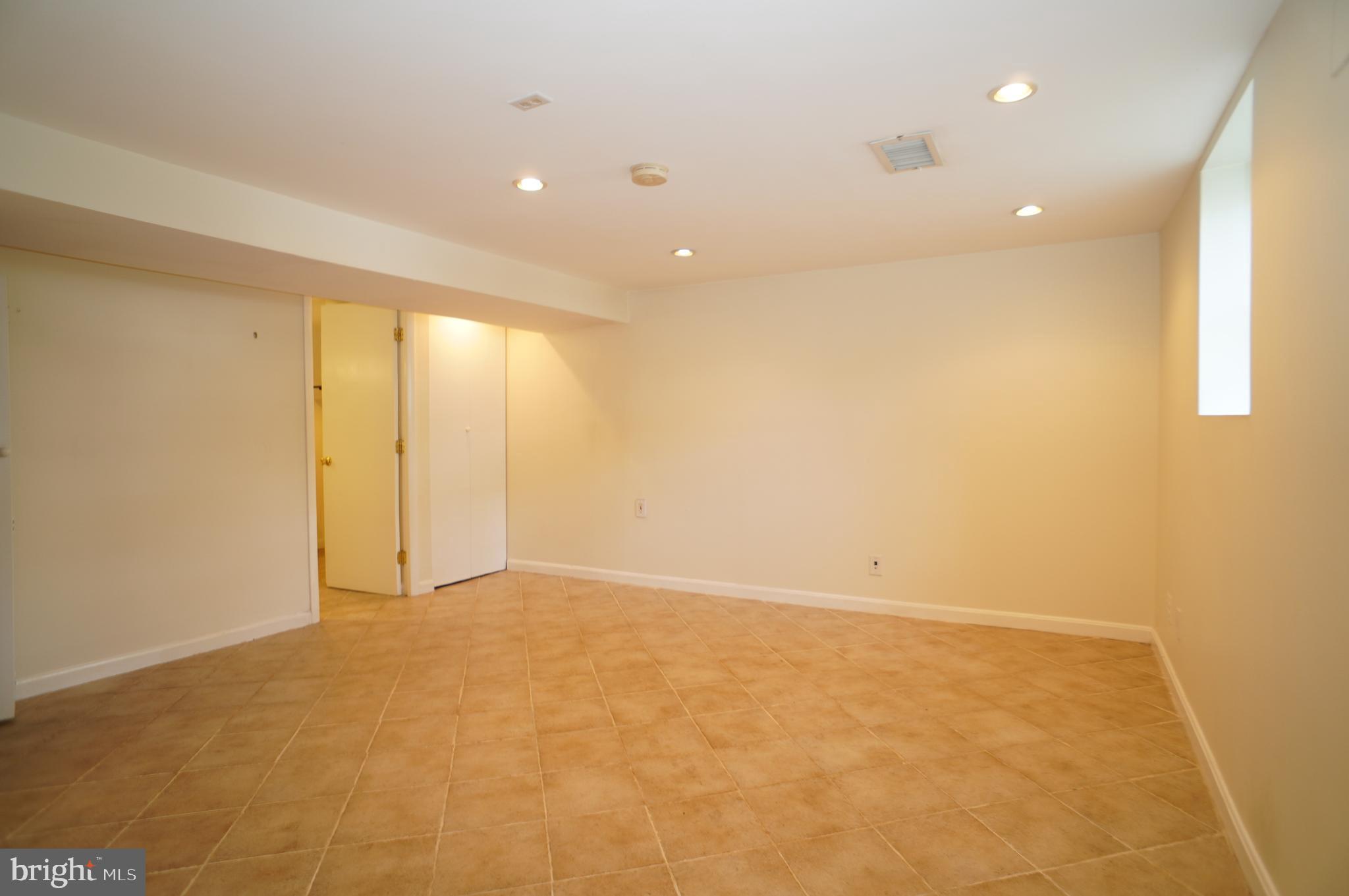 GLEBEWOOD - Residential Lease