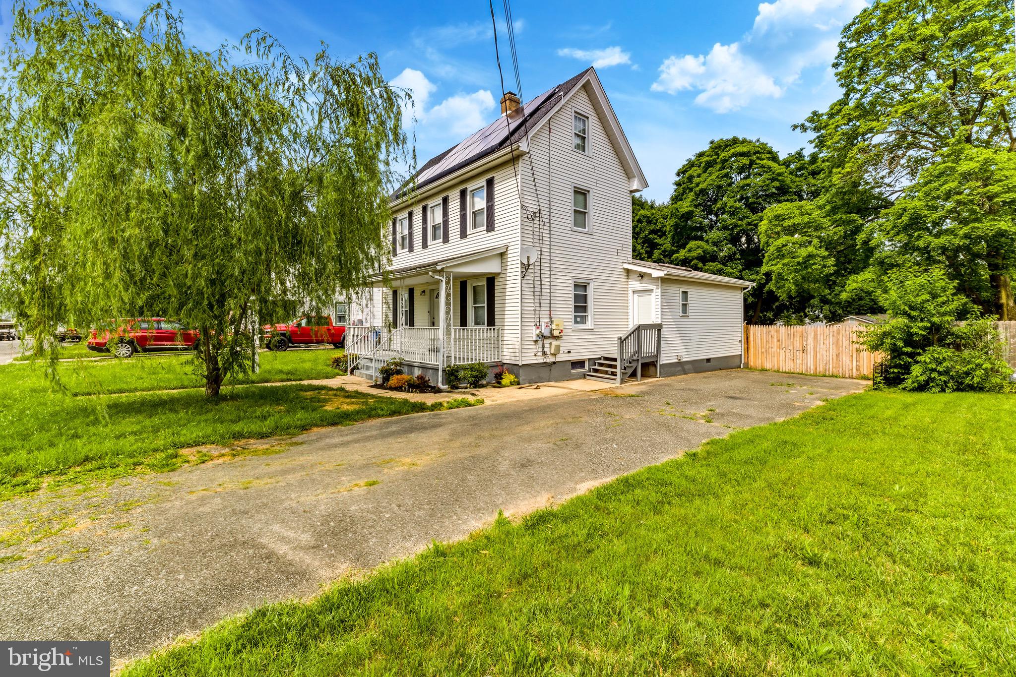 129 N NEW STREET