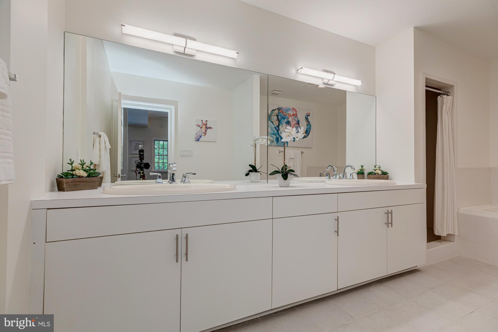 WESTMORELAND HILLS - Residential