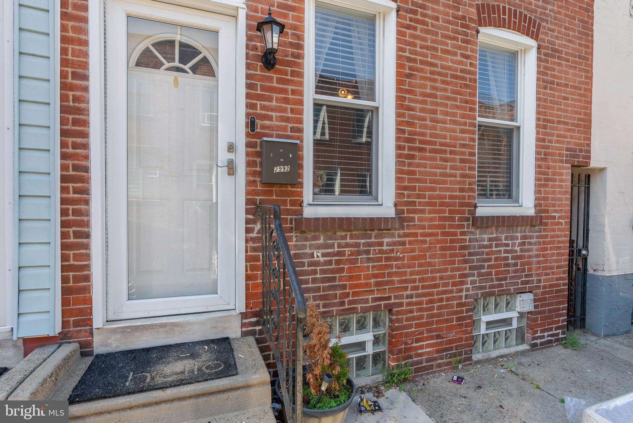 PORT RICHMOND - Residential Lease