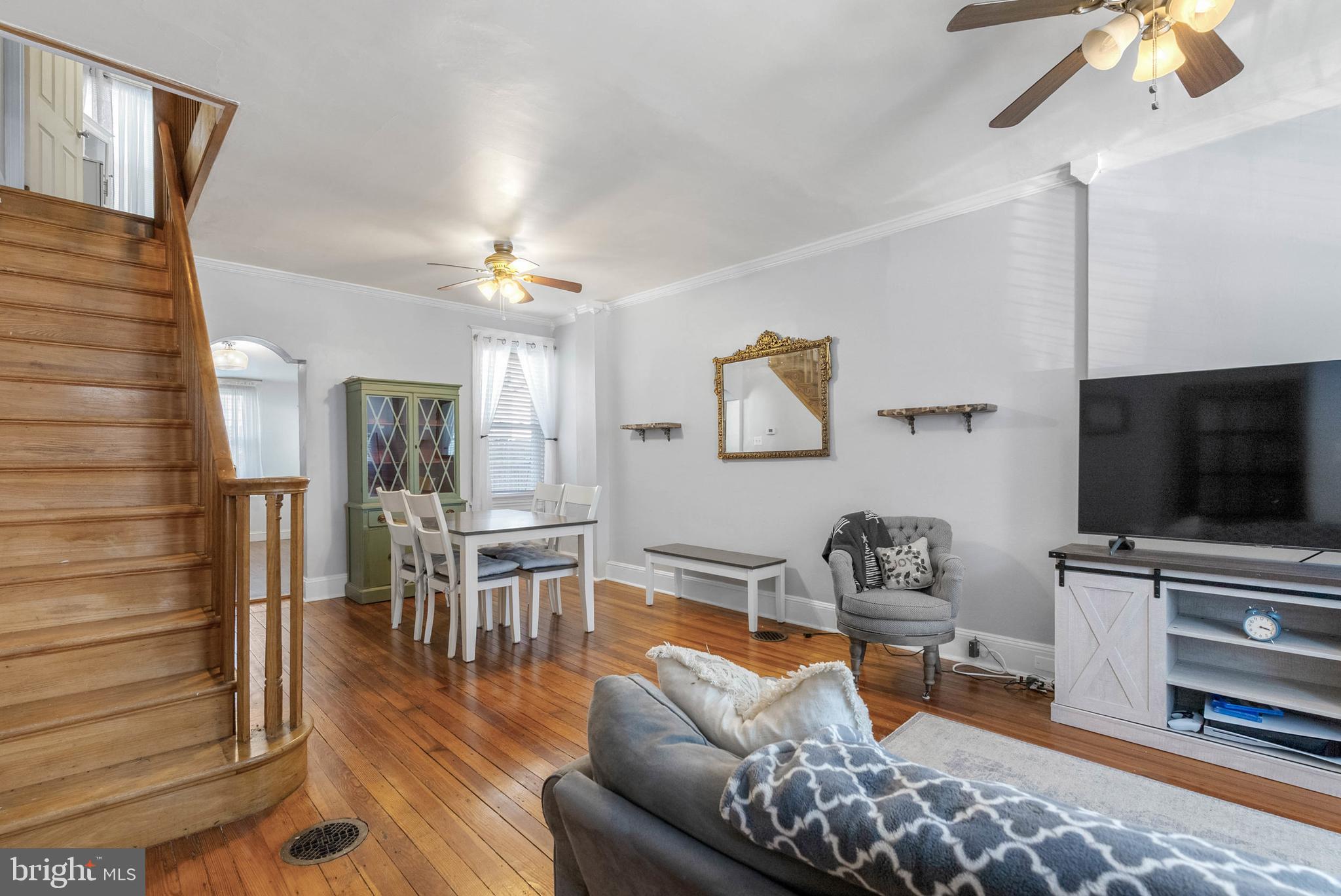 PORT RICHMOND - Residential Lease