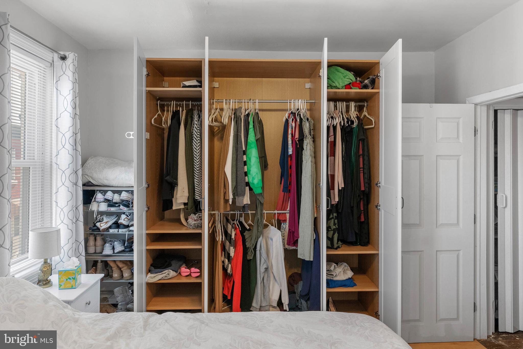 PORT RICHMOND - Residential Lease