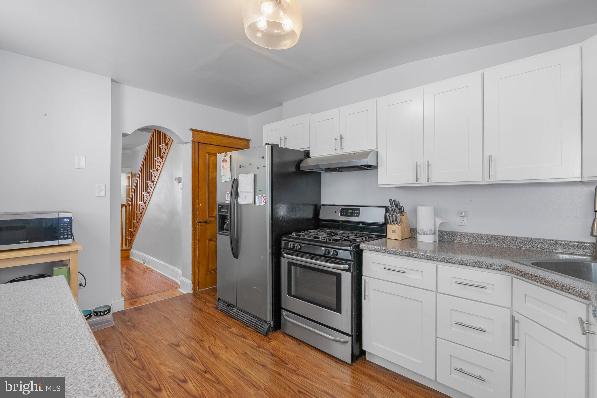 PORT RICHMOND - Residential Lease