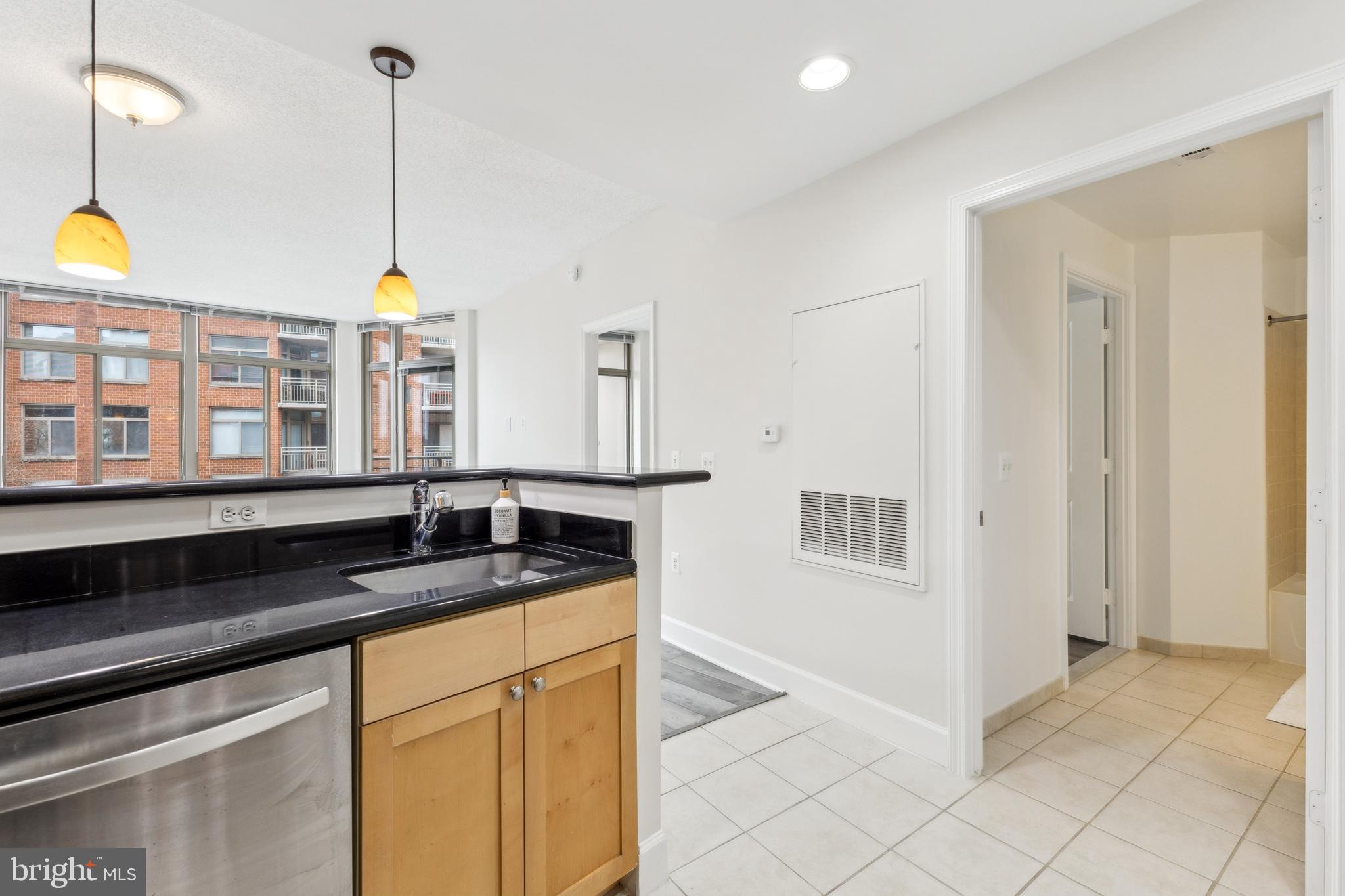 3600 S GLEBE ROAD 427W