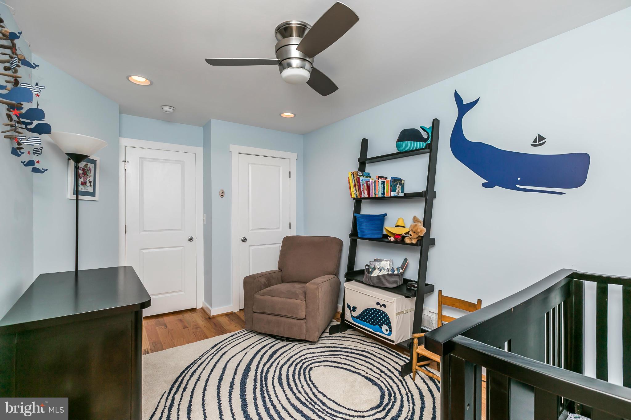 LOCUST POINT - Residential