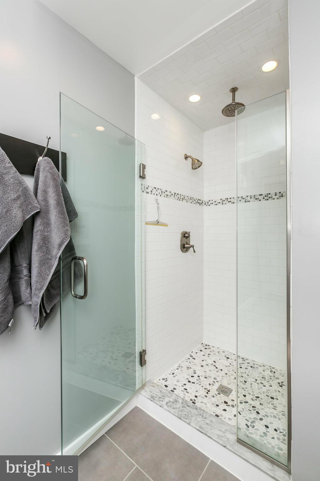 LOCUST POINT - Residential