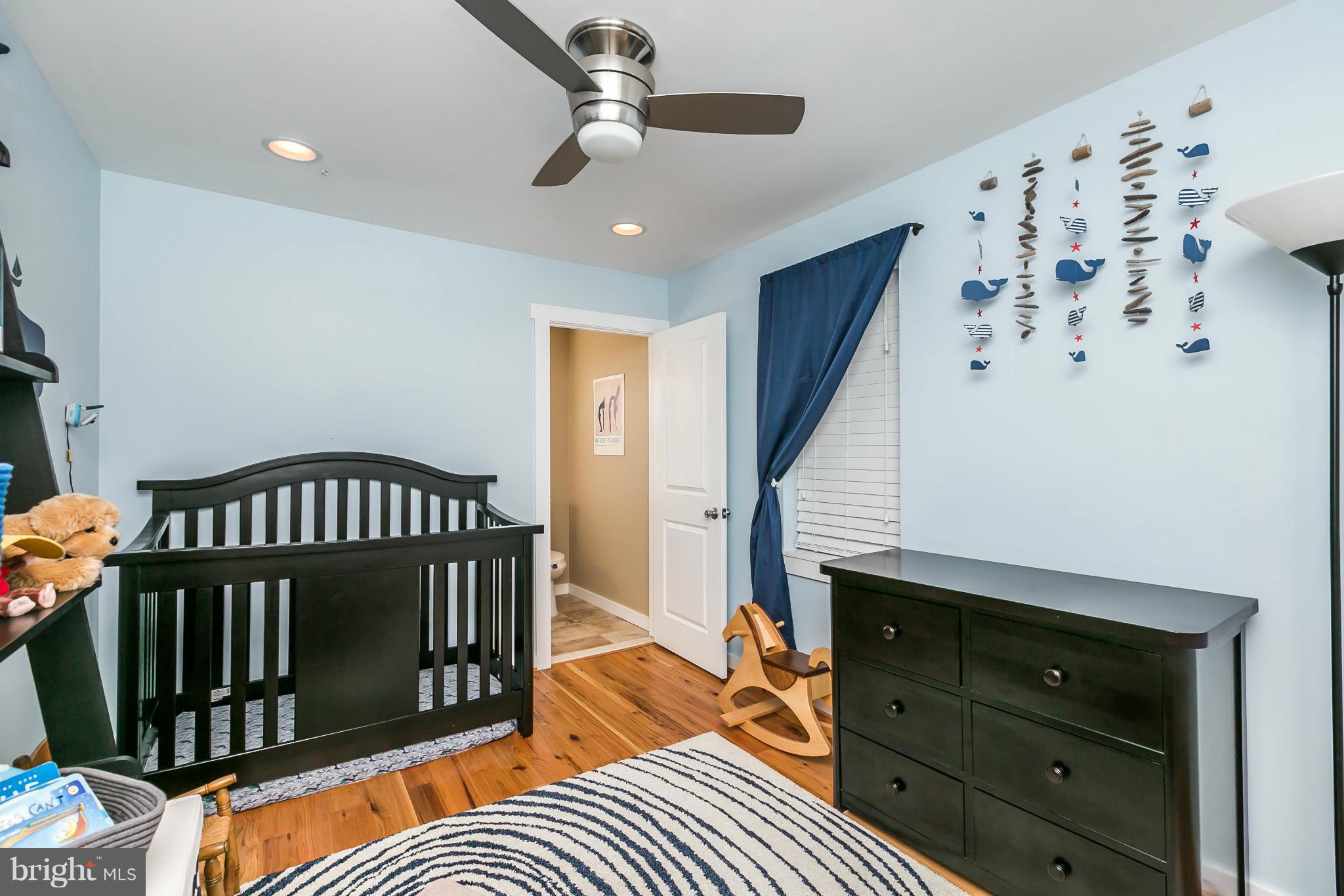 LOCUST POINT - Residential