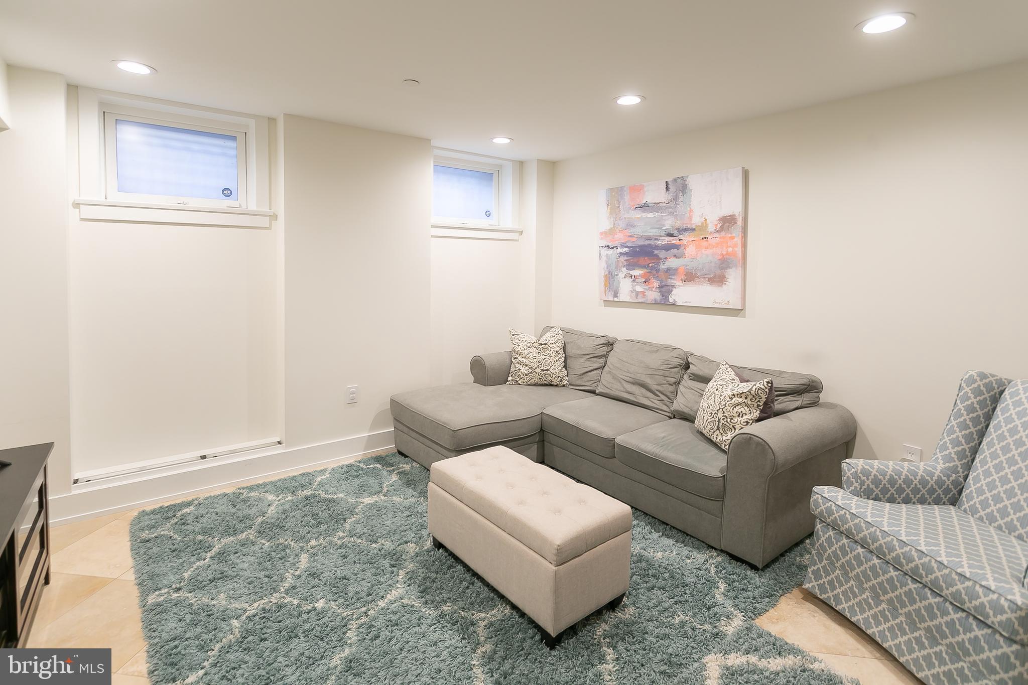 RITTENHOUSE SQUARE - Residential Lease