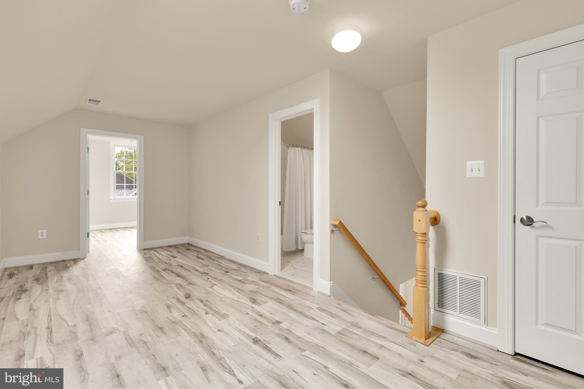 SOUTH WOODSIDE PARK - Residential