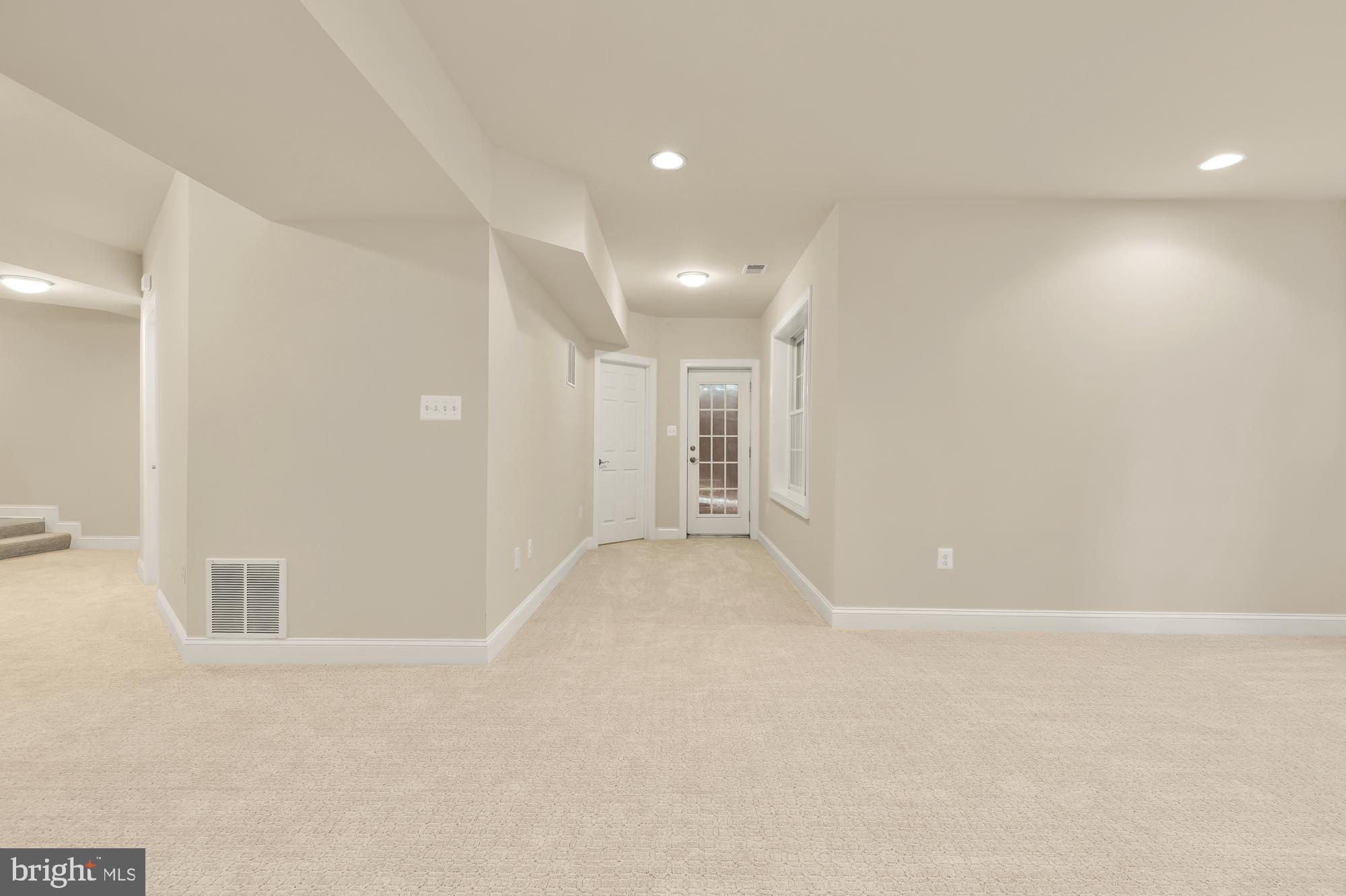 SOUTH WOODSIDE PARK - Residential