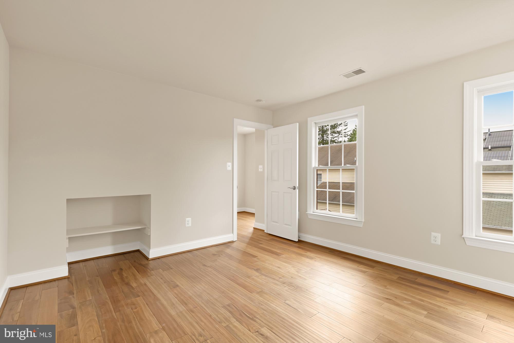 SOUTH WOODSIDE PARK - Residential